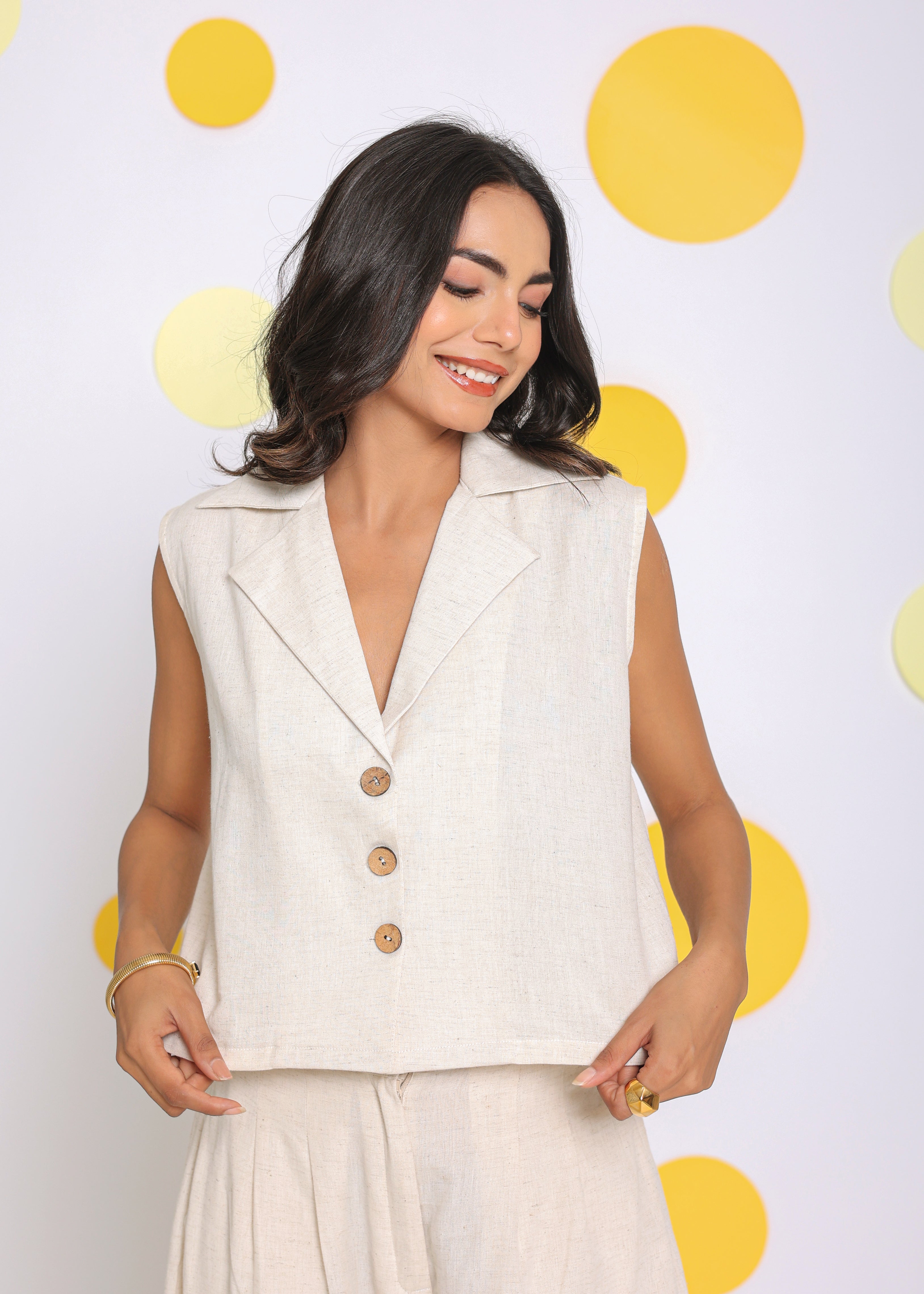 Off White Summer Relaxed Collared Waist Coat Linen Shirt - Kaoribyshreya