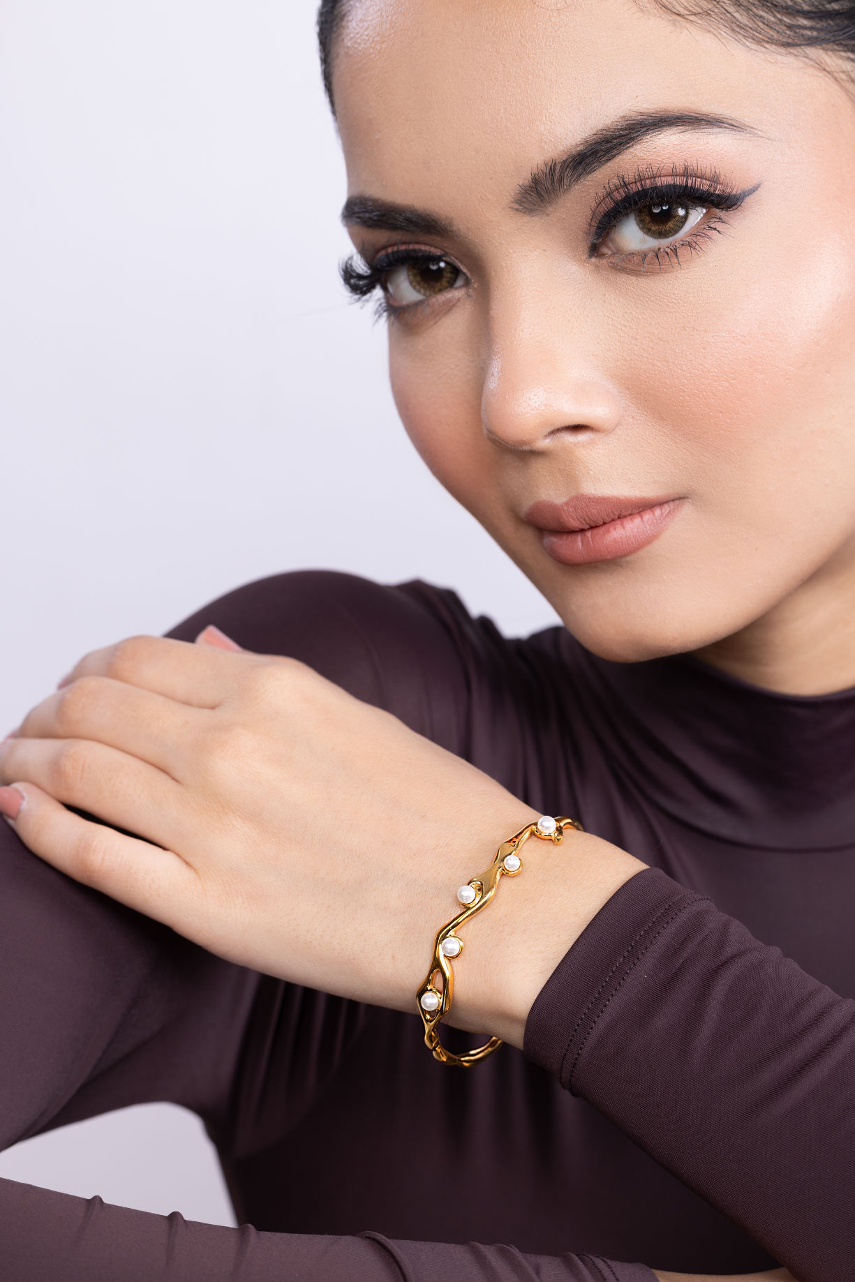 Assymentrical Pearl Cuff - Kaoribyshreya