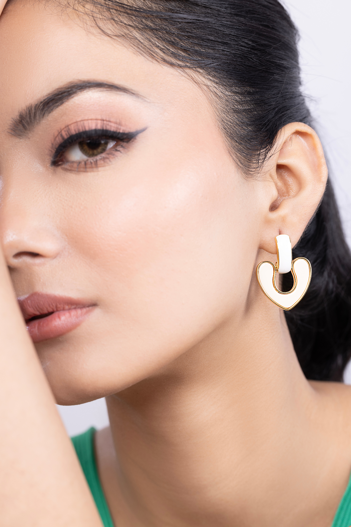 Heart Drop White Earring - Kaoribyshreya