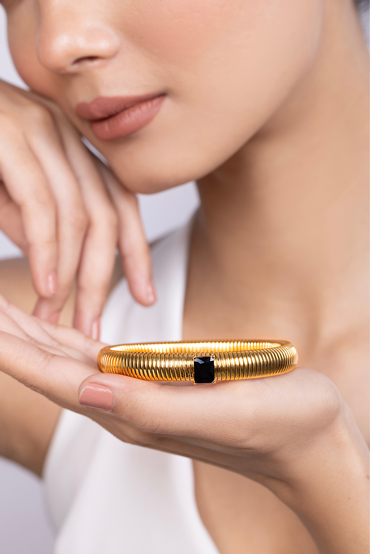 Snake Textured Black Stone Bangle Bracelet - Kaoribyshreya