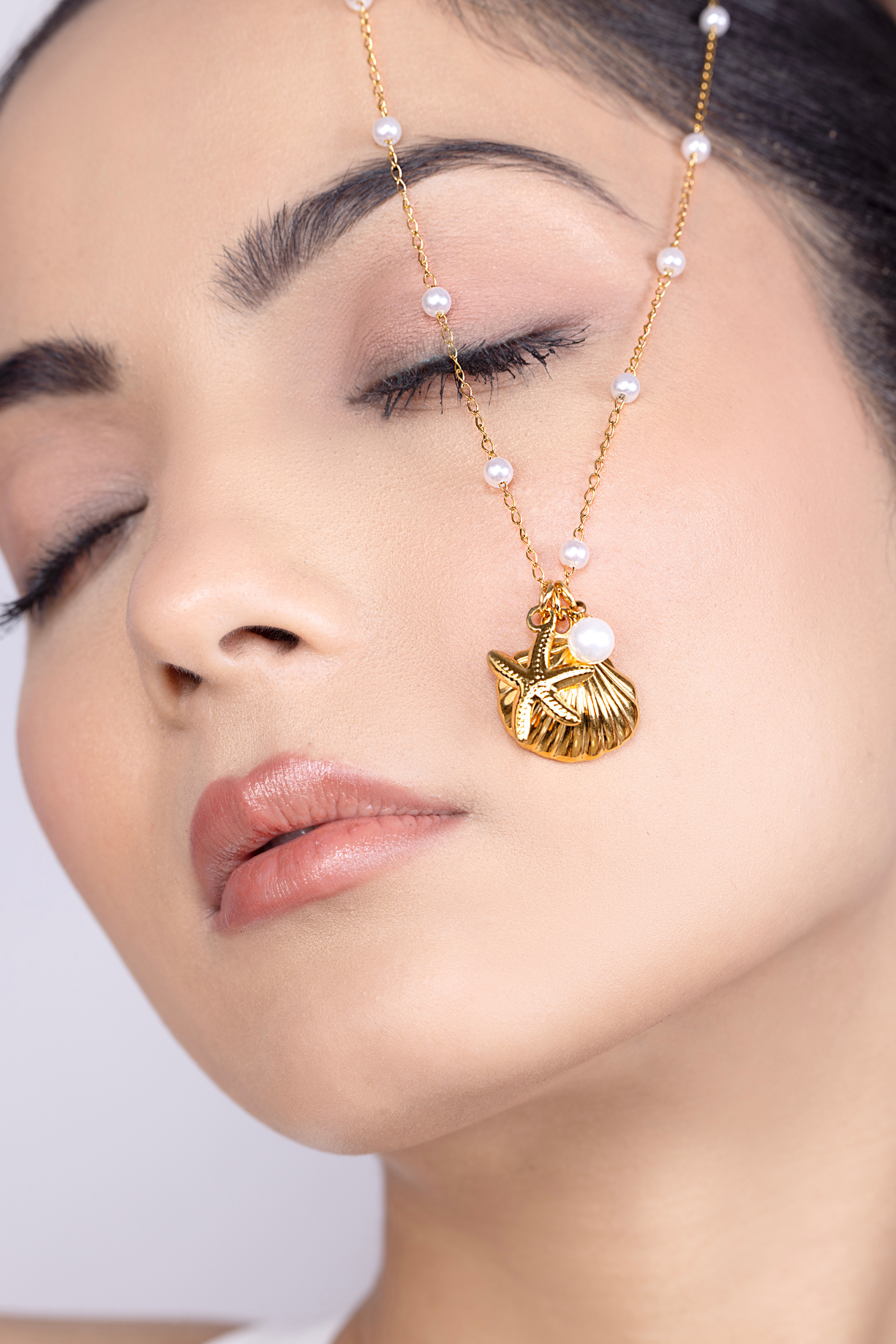 Seashells Pendant Necklace - Kaoribyshreya