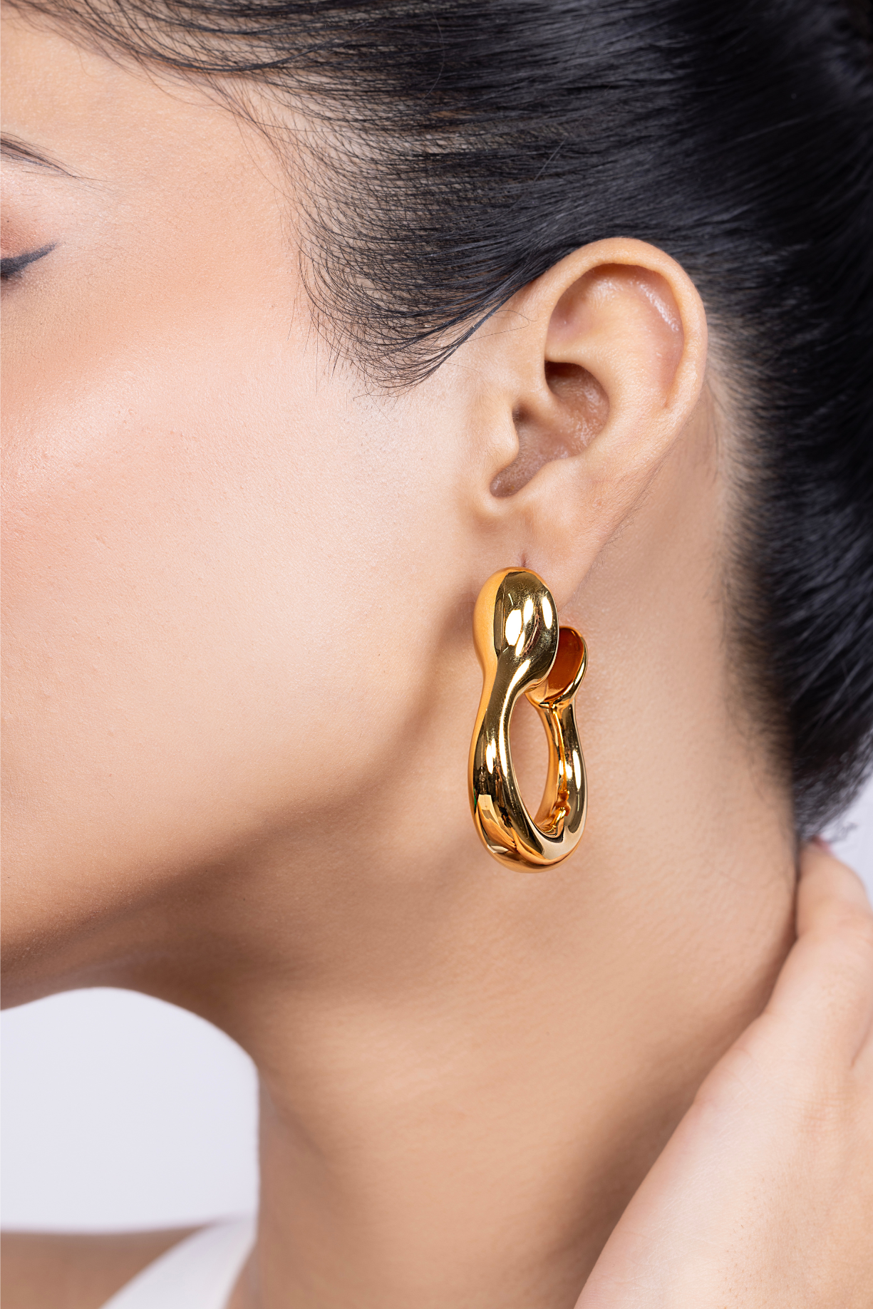 Round Pin Hoop Earring - Kaoribyshreya