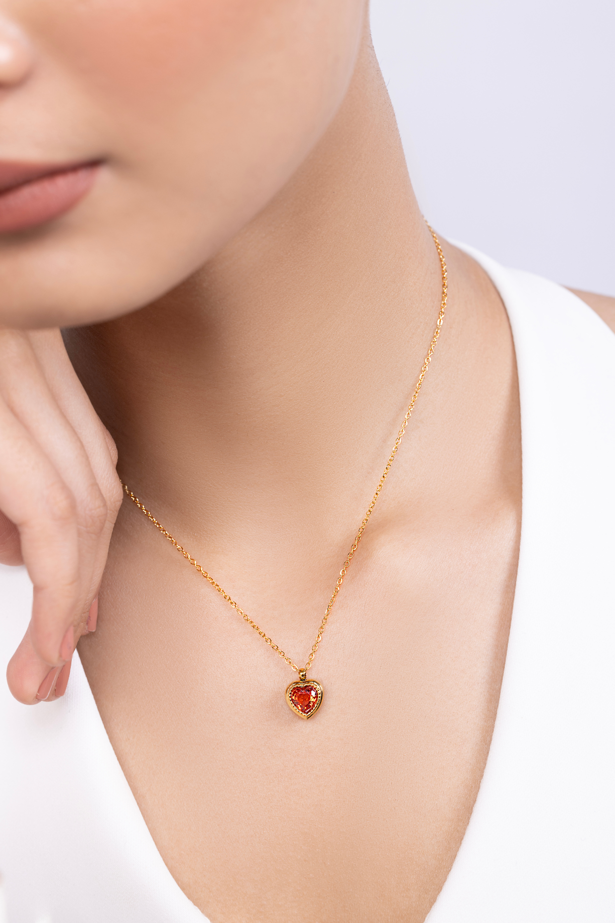 Red Stone Heart Pendent Necklace - Kaoribyshreya