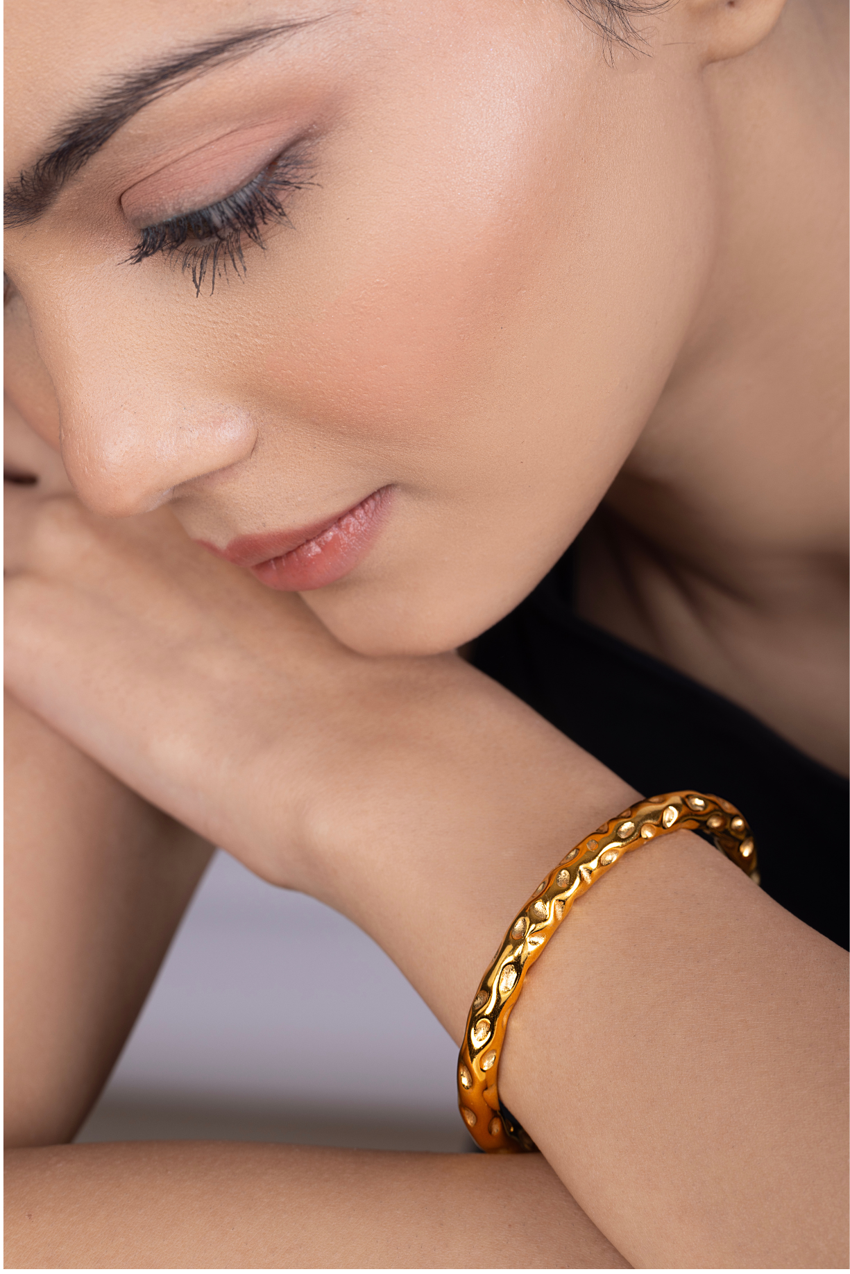 Textured Tonque Cuff Bangle - Kaoribyshreya