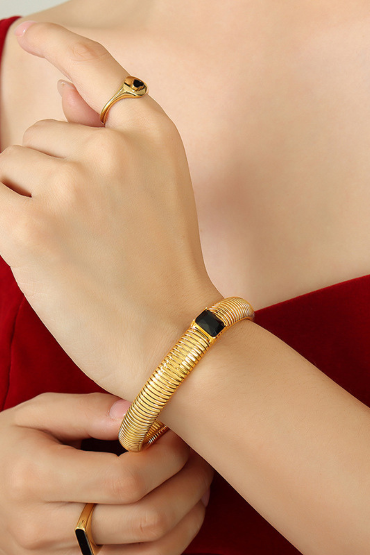 Snake Textured Black Stone Bangle Bracelet - Kaoribyshreya