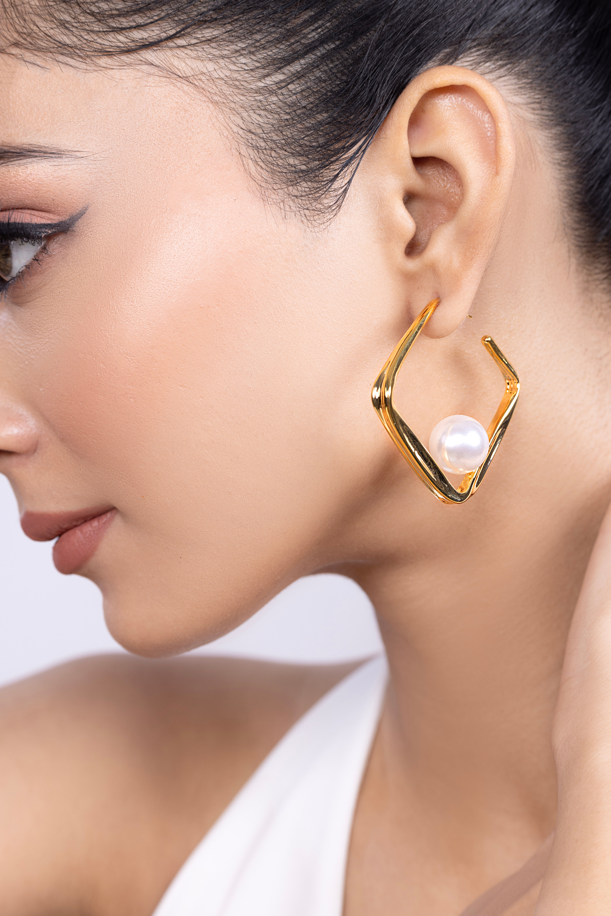 Mother Of Pearl Pin Earring - Kaoribyshreya