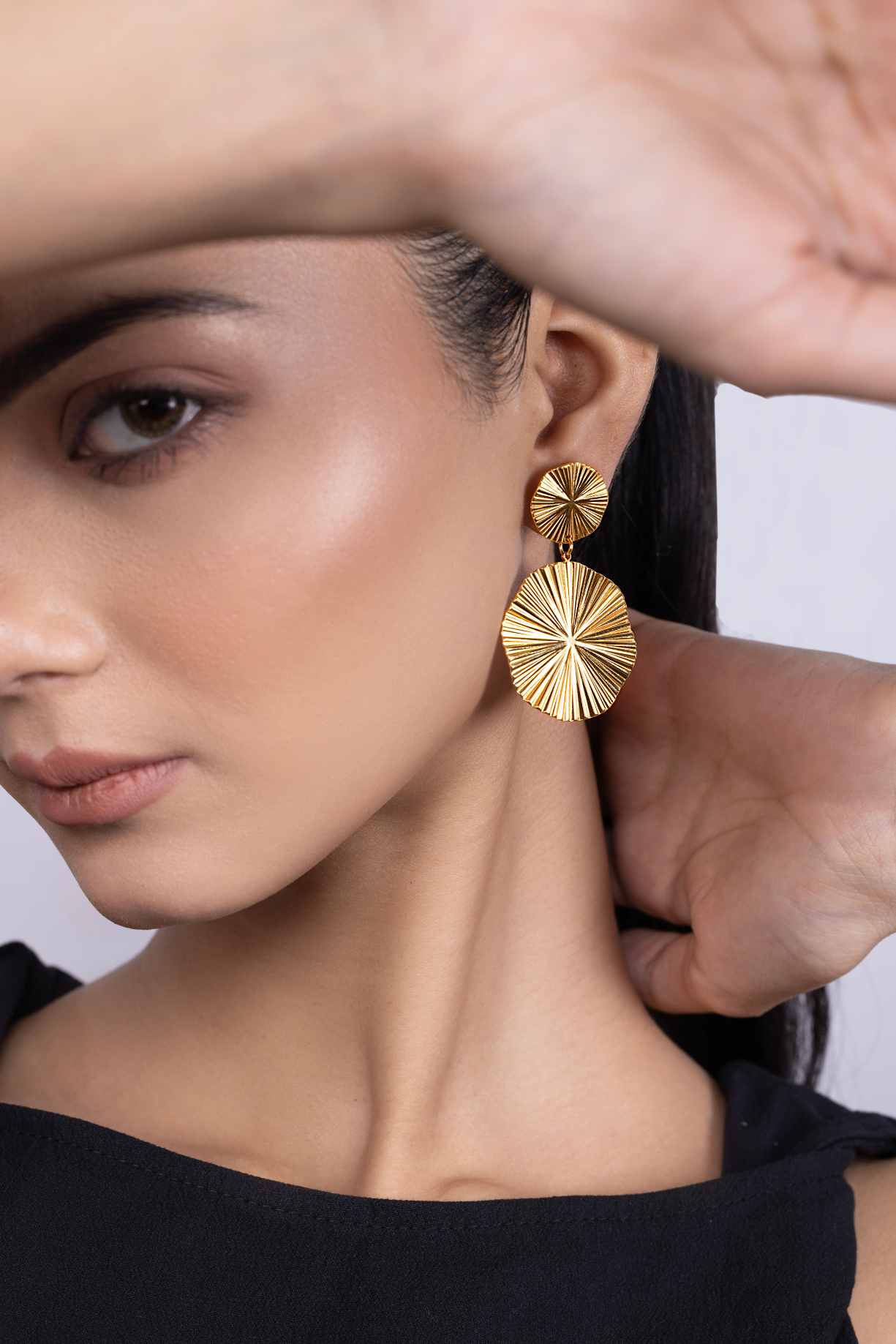 Twickle Hang Earrings - Kaoribyshreya