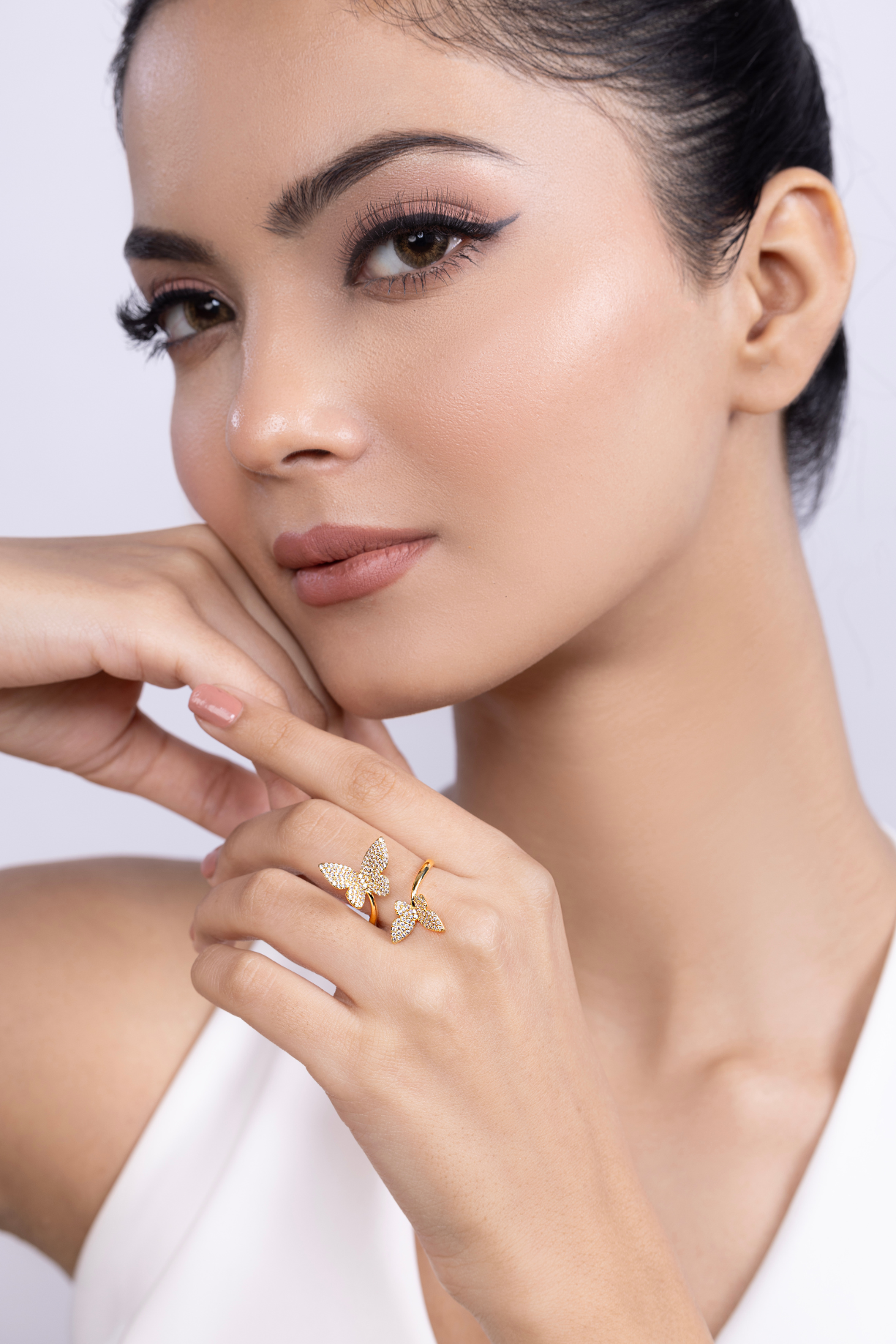 Hug Stone Studded Butterfly Ring - Kaoribyshreya