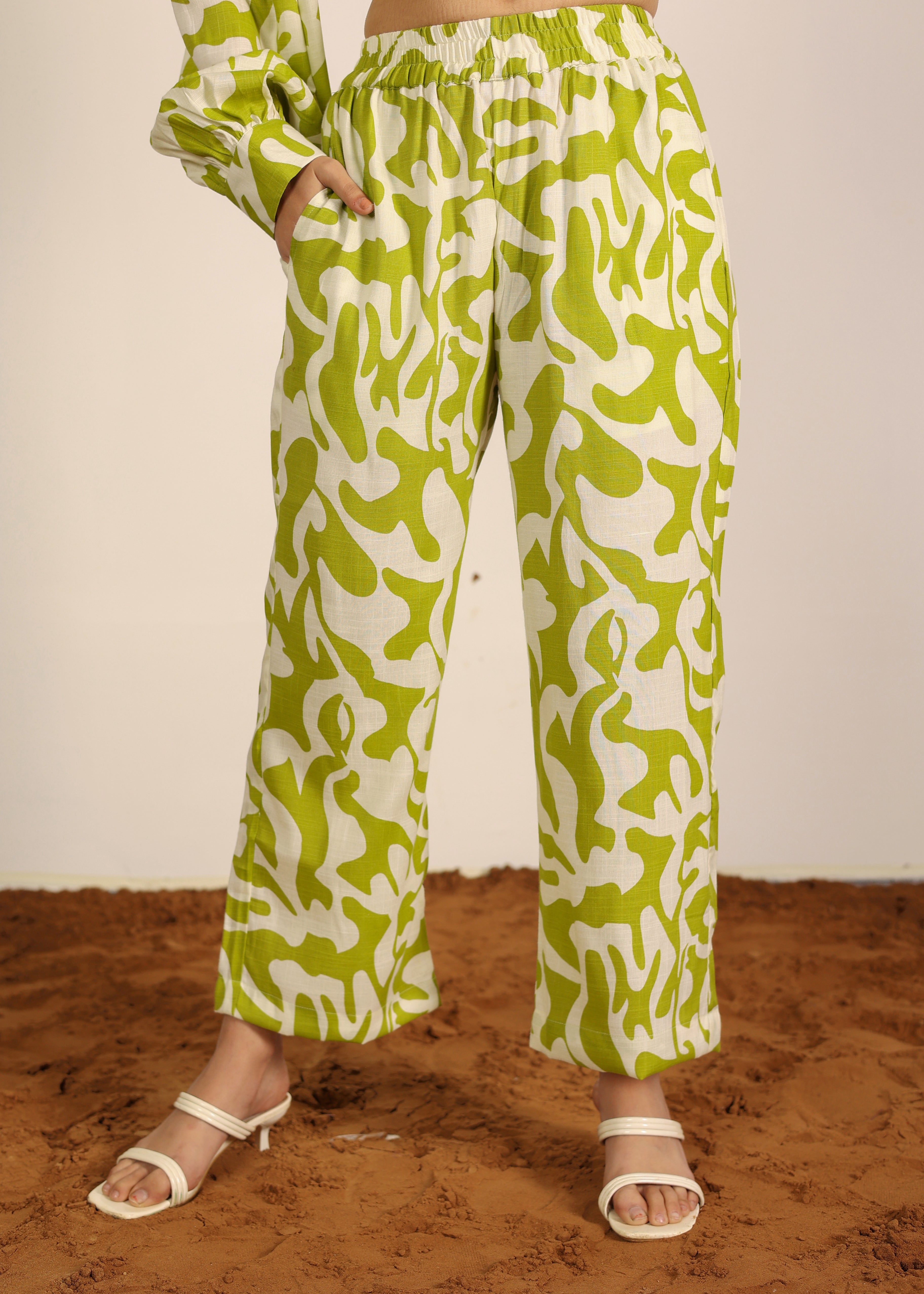 Green and White Cotton Linen Blend Geometric Pants Full Elastic Waist Trouser - Kaoribyshreya