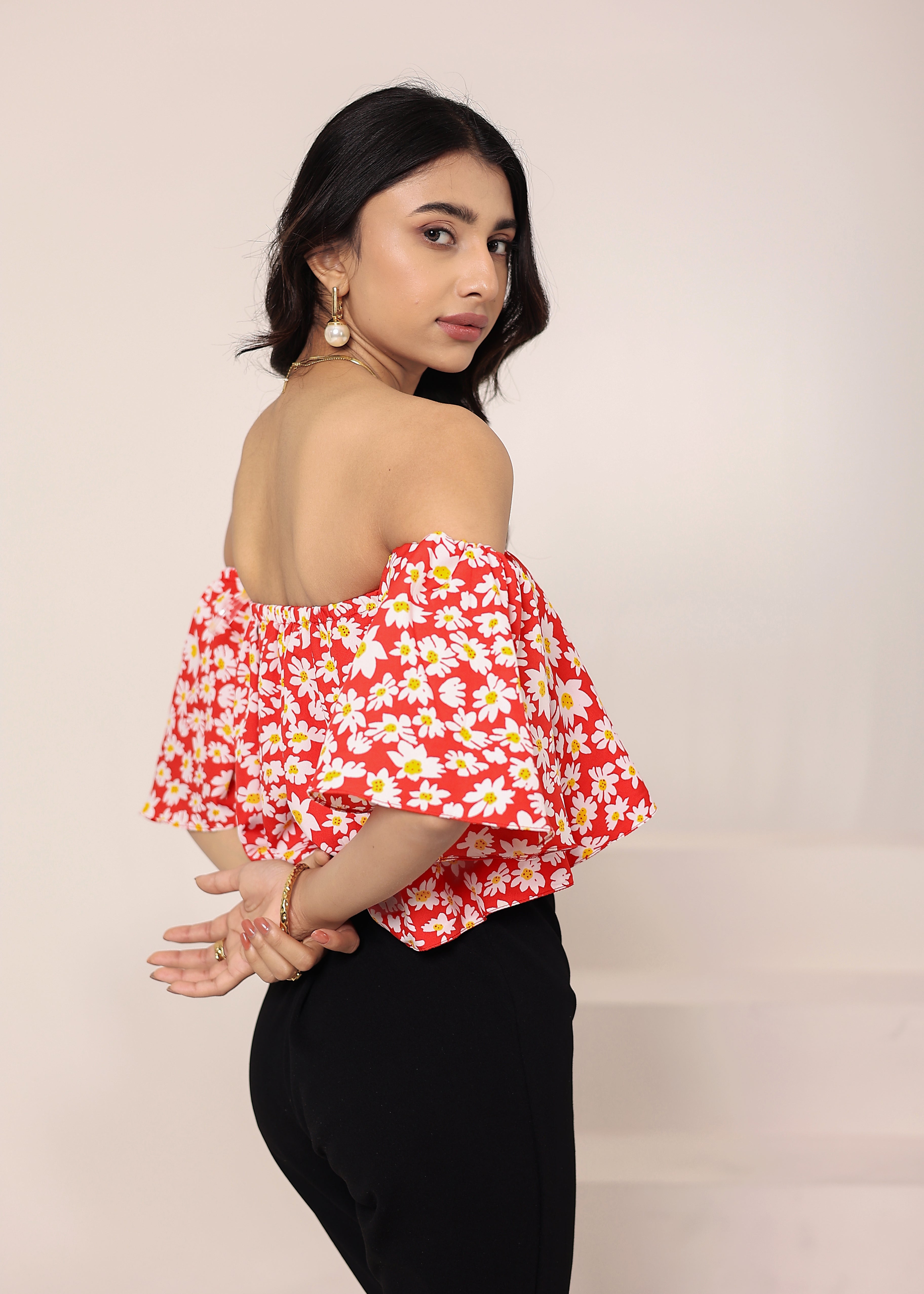Red Floral Print Off-Shoulder Crop Top - Kaoribyshreya