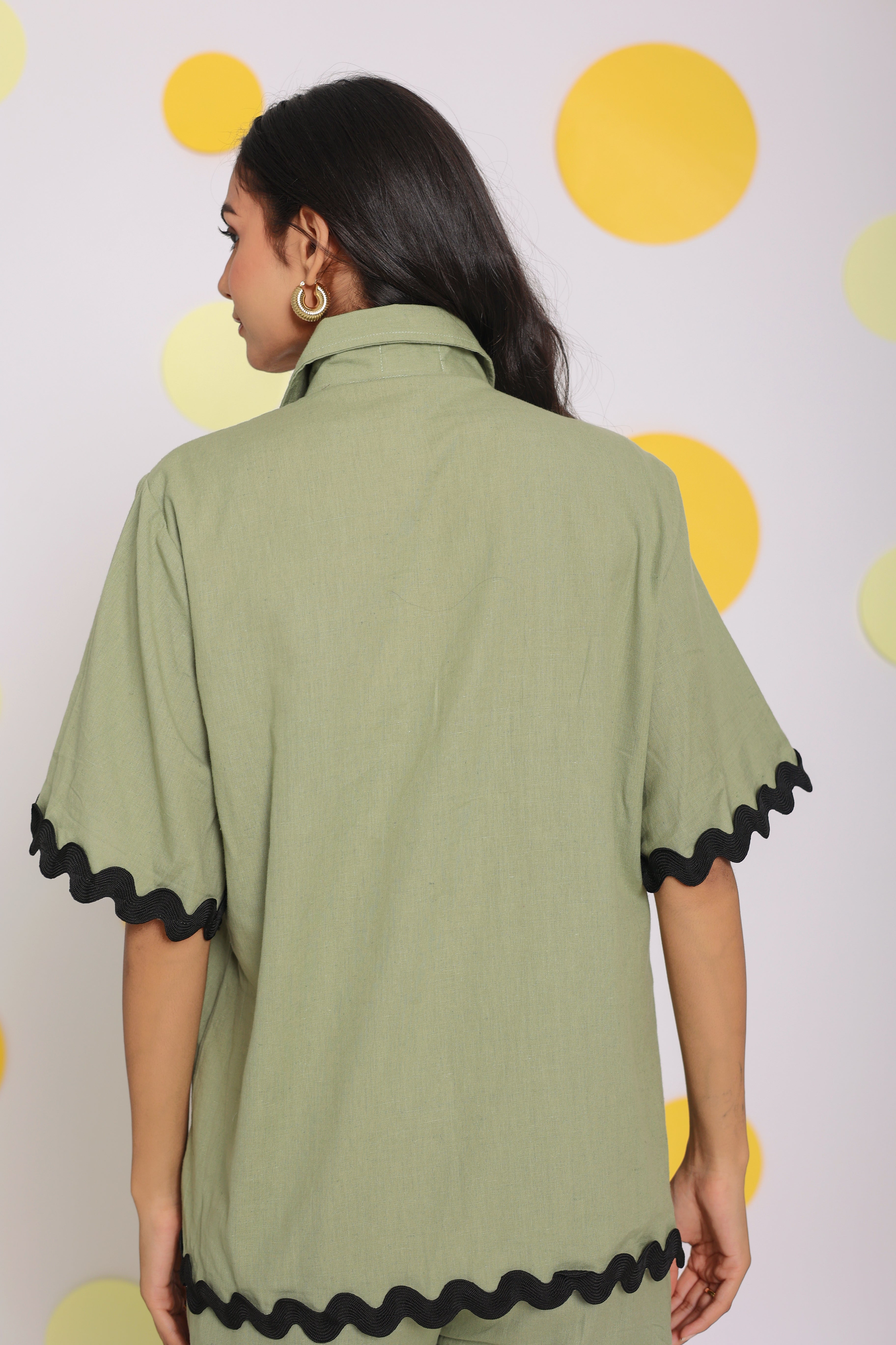 Green Zig Zag Lace Buttoned Summer Relaxed Collared Linen Shirt - Kaoribyshreya