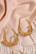 Curved Hoop Earring - Kaoribyshreya