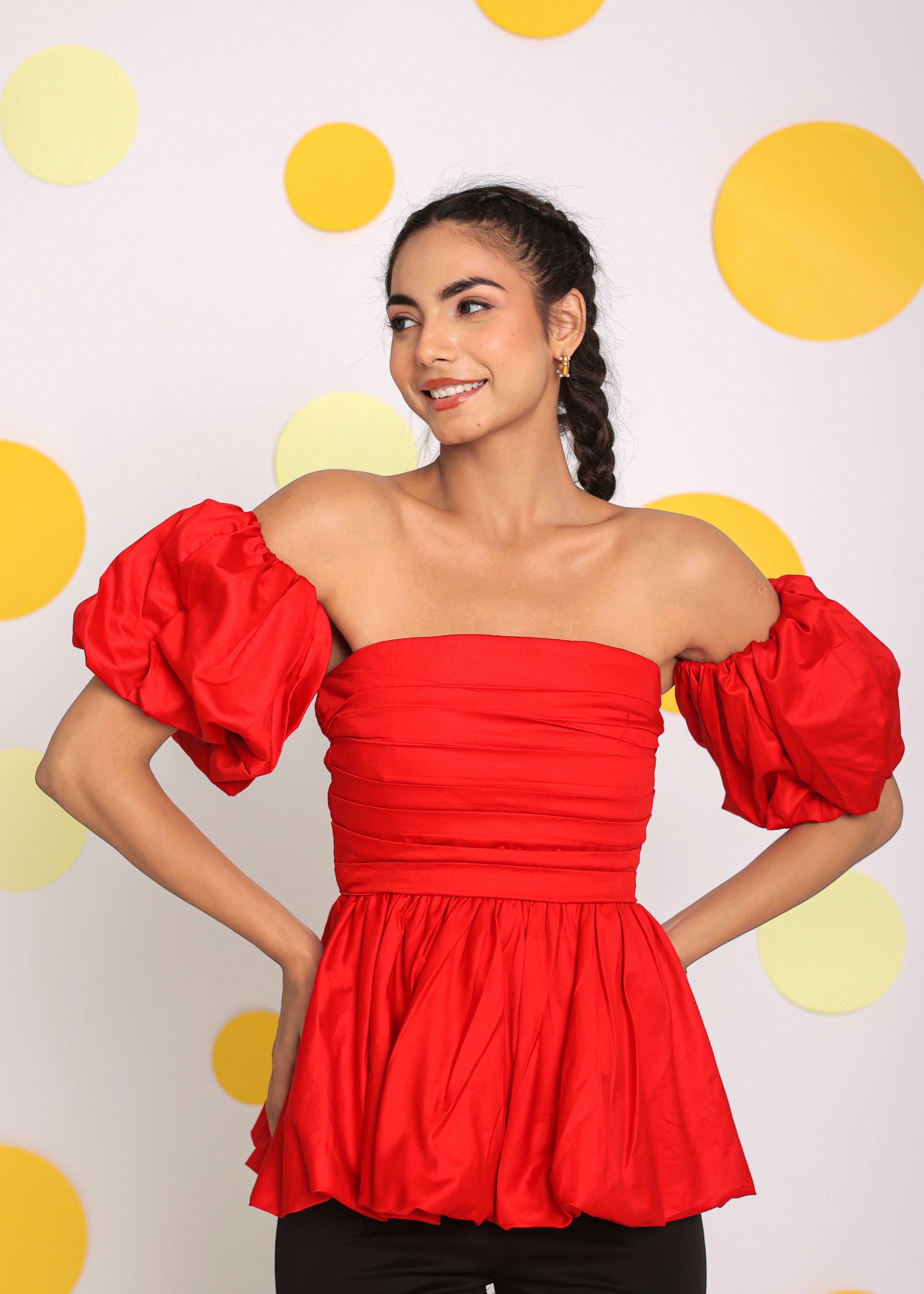 White 3 Way Styling Bust Fitted Top with Detachable Short Balloon Slee –  Kaoribyshreya