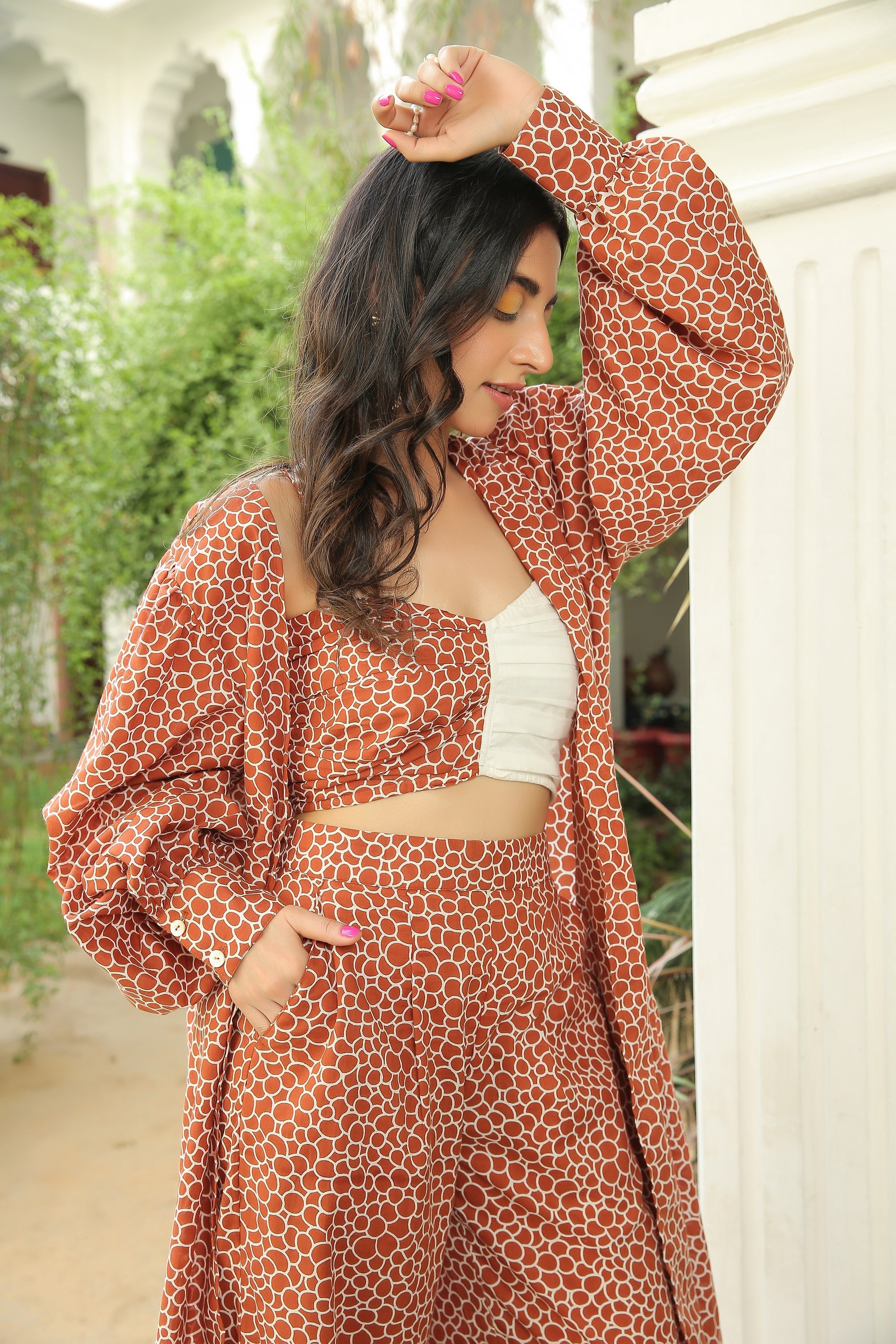 COPPER BROWN BUBBLE PRINT CAPE WITH BICHROME TOP AND PANT SET