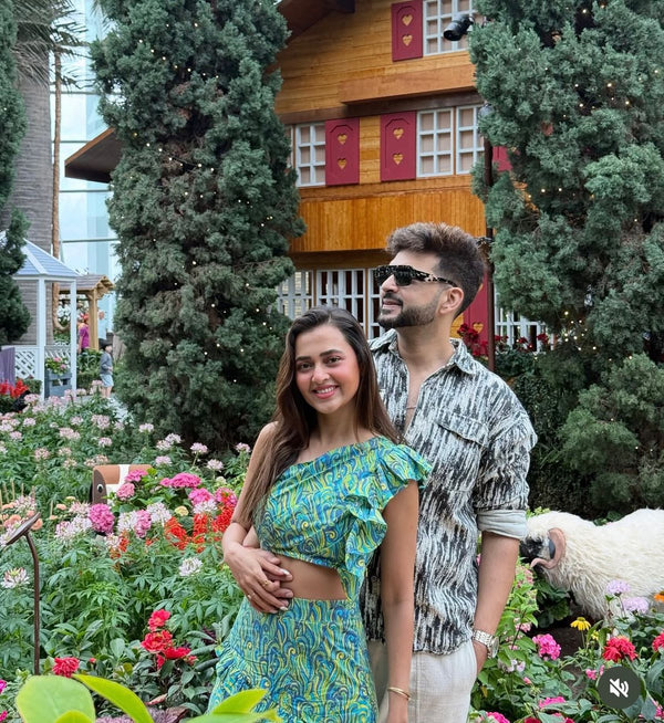 Green Western Bust Fitted One Off Sholder Top