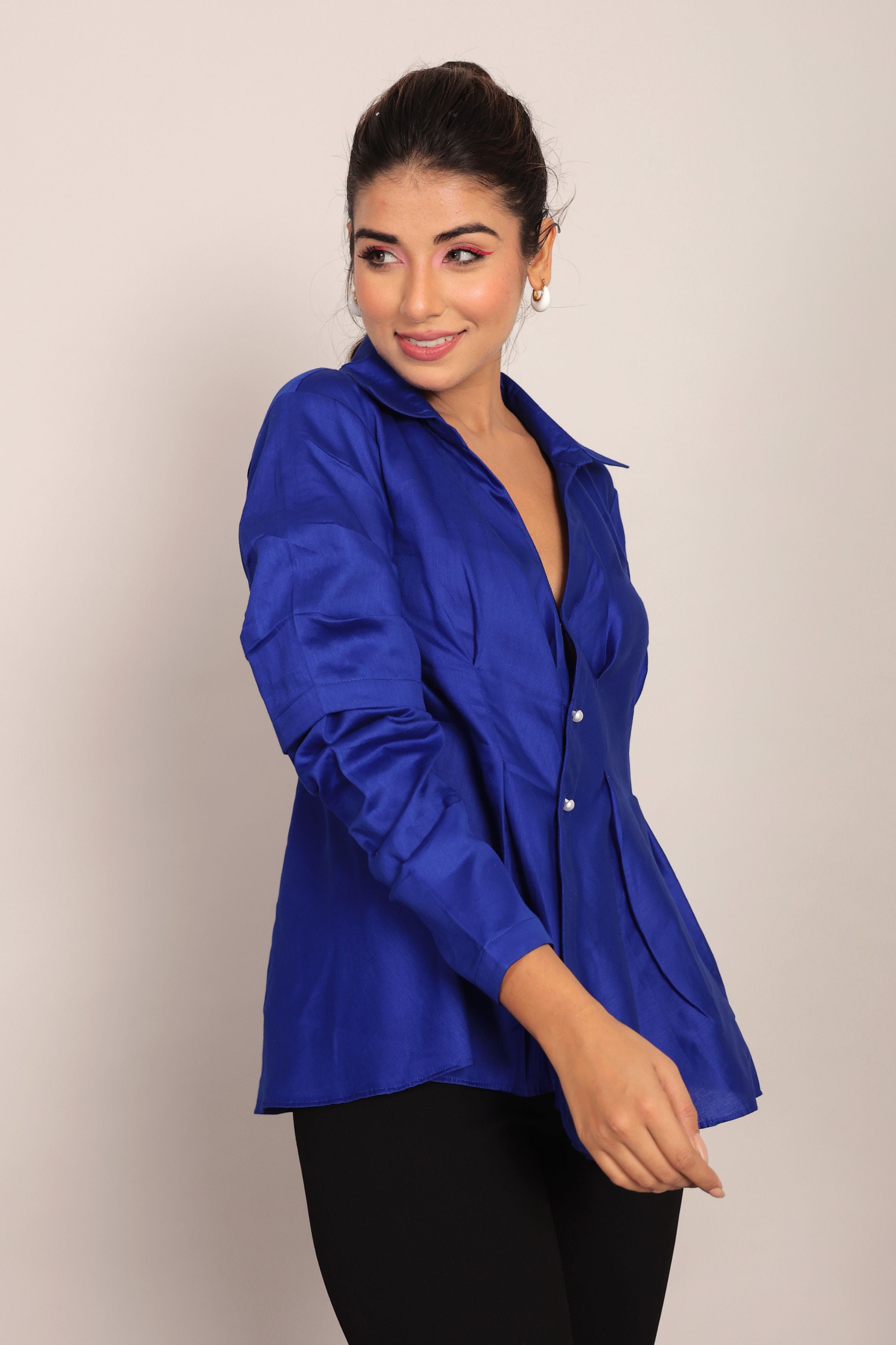 Blue Solid Summer Relaxed Top With Collar Neckline - Kaoribyshreya
