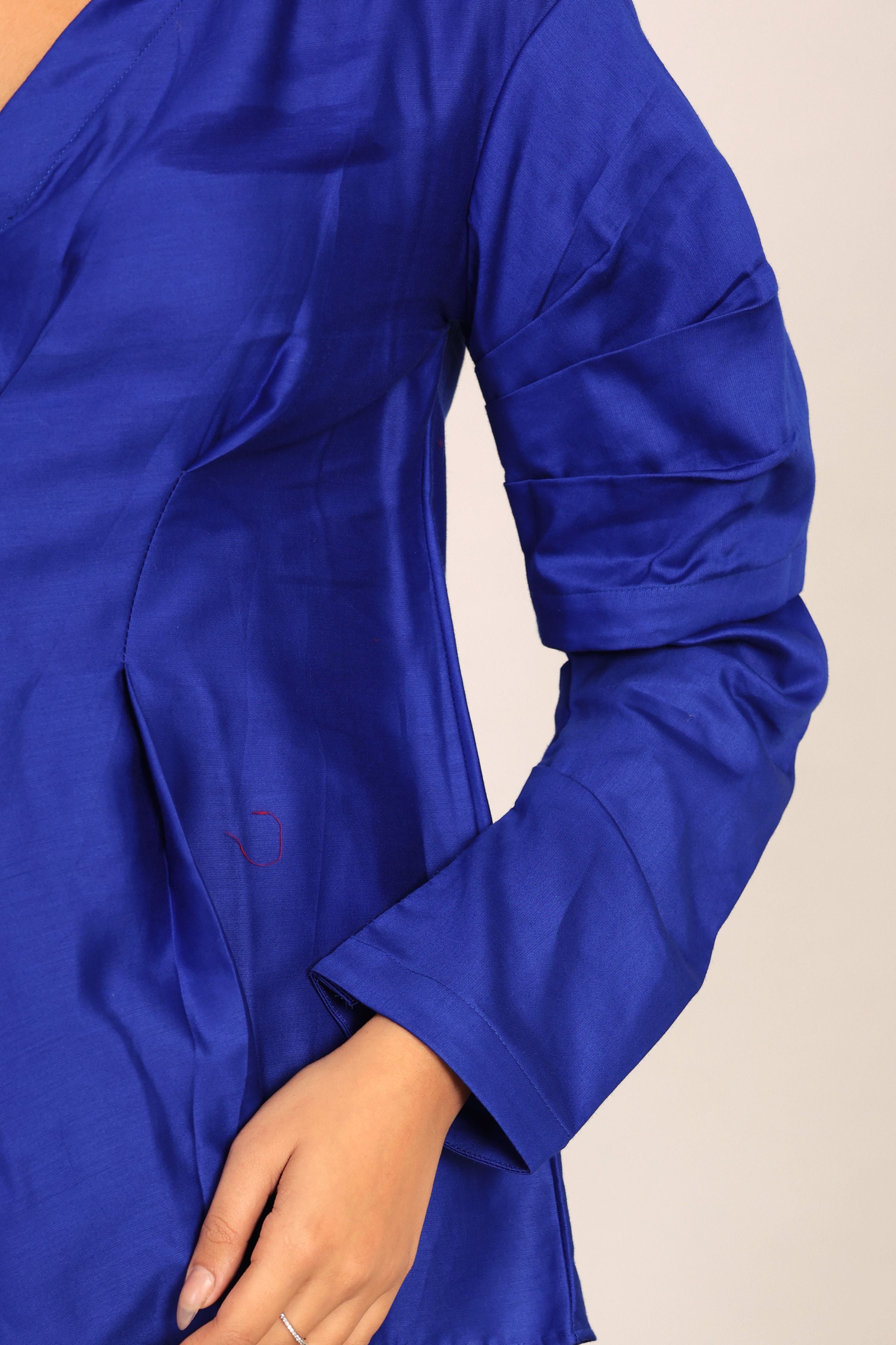 Blue Solid Summer Relaxed Top With Collar Neckline - Kaoribyshreya