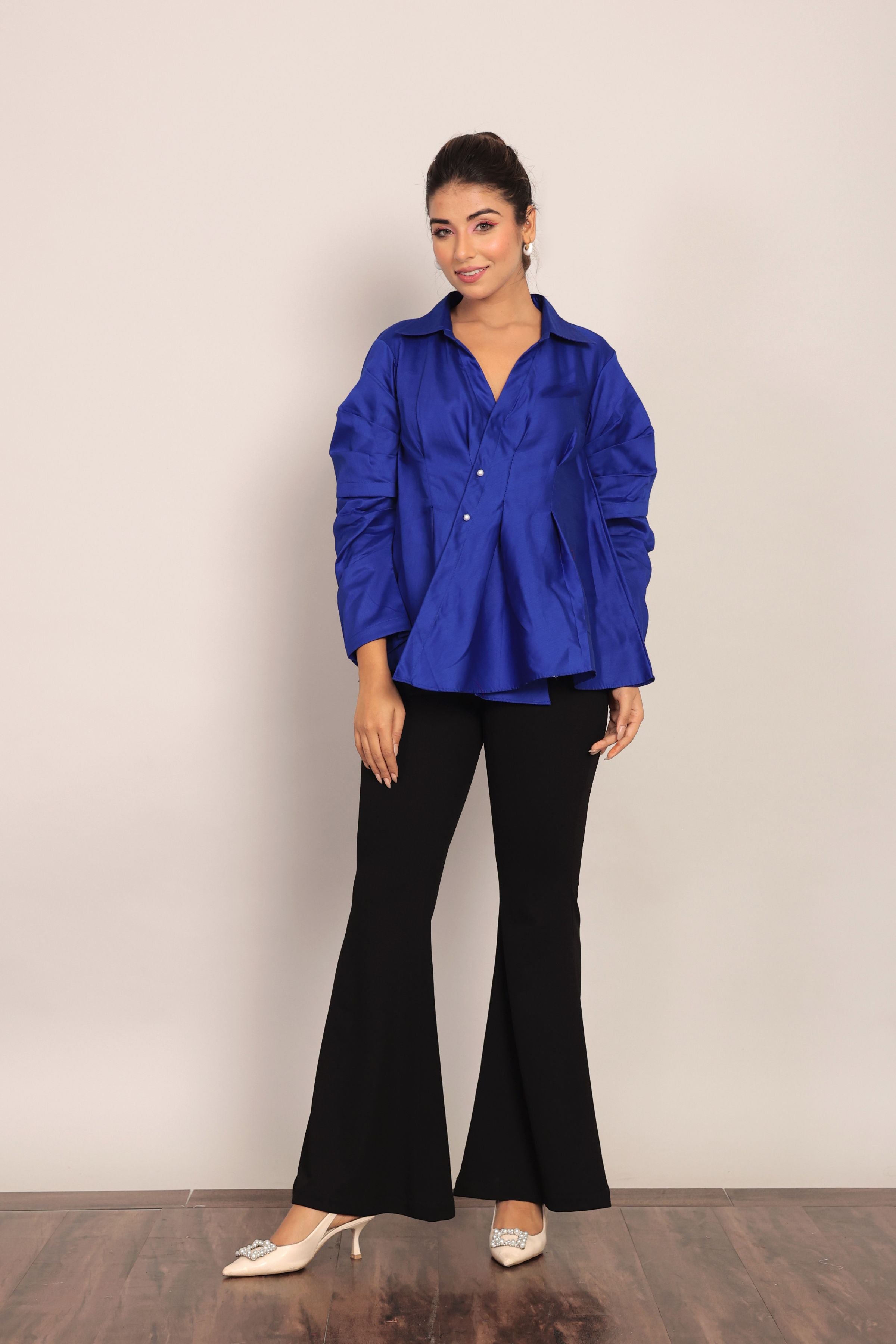 Blue Solid Summer Relaxed Top With Collar Neckline - Kaoribyshreya