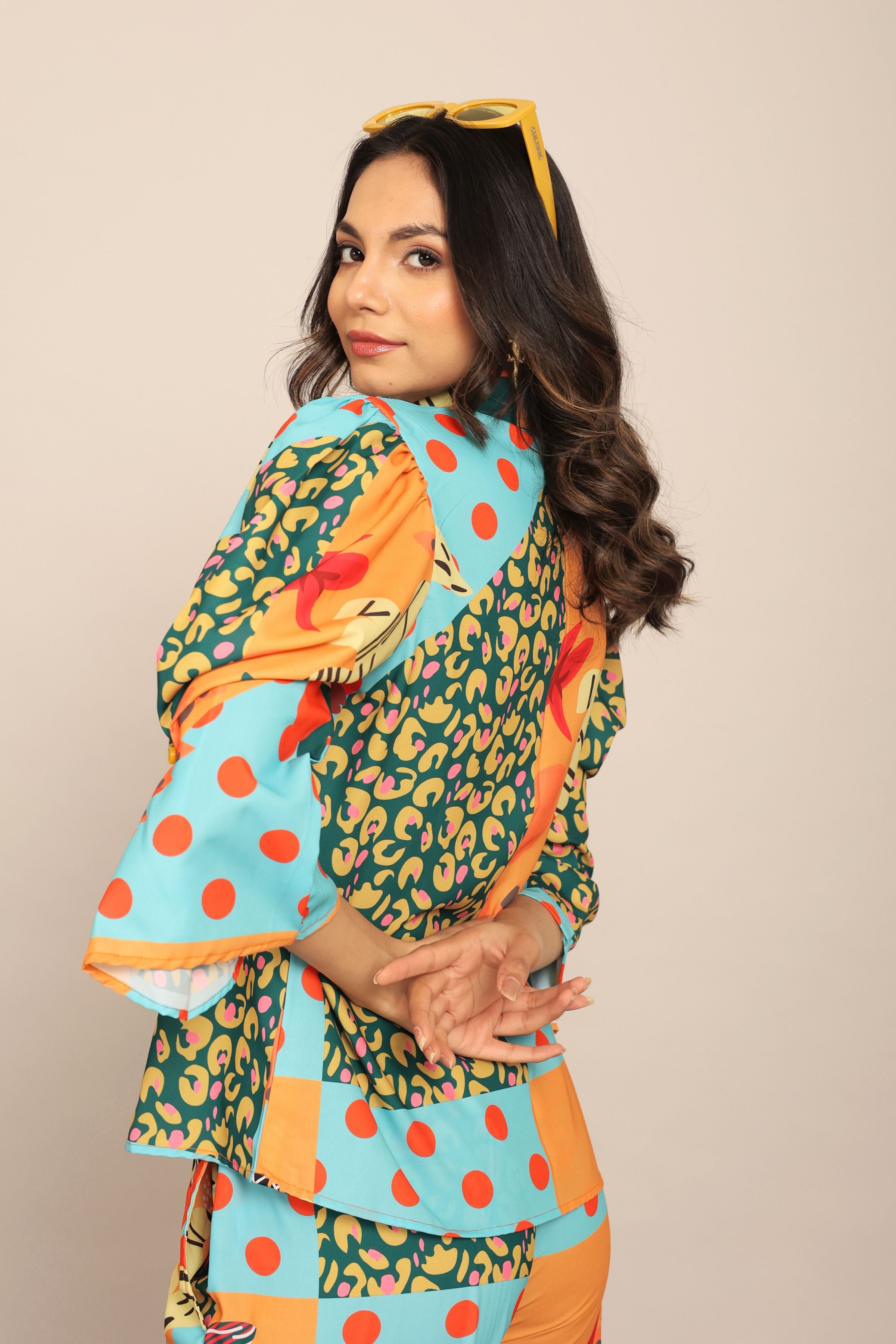 Multicolor Relaxed Shirt with Collar and Closer 7 Buttons - Kaoribyshreya