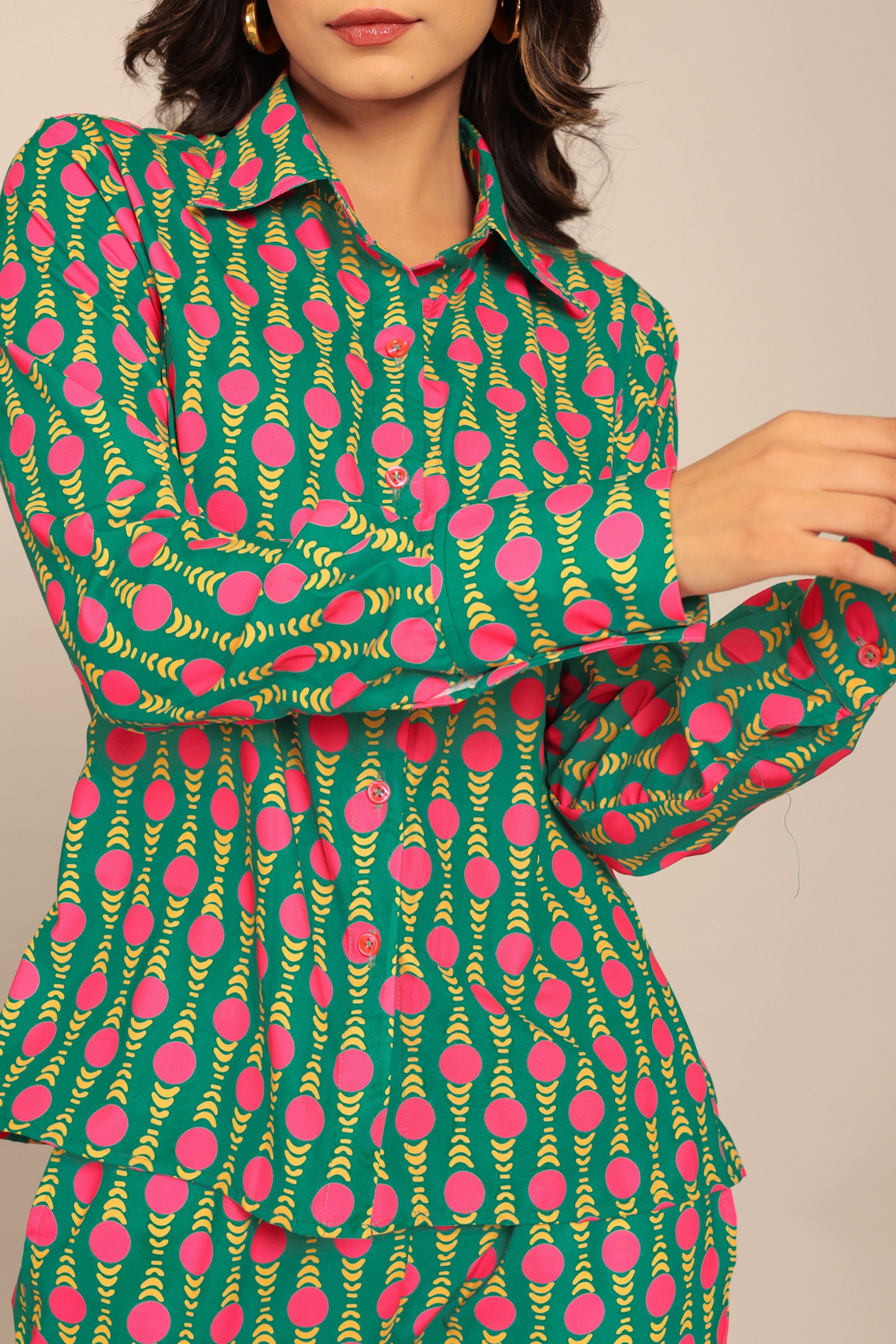 Sea Green and Pink Relaxed Shirt with Collar and Closer 5 Buttons - Kaoribyshreya
