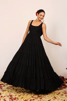 Black Solid Anarkali Kurta Set Paired With Dupatta having Gota Work at Border - Kaoribyshreya