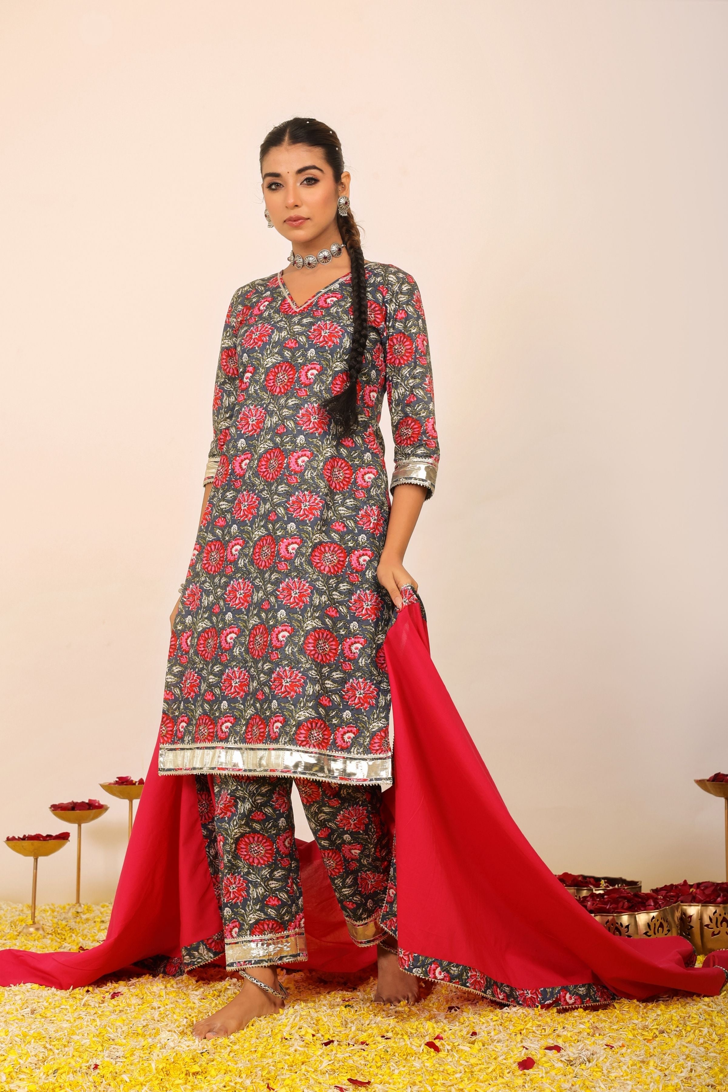 Floral Printed Multicolor Kurta Set Paired With Pant and Pink Dupatta - Kaoribyshreya