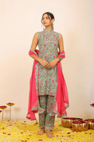 Multicolor Floral Printed Kurta Set Paired with Pant and Pink Dupatta - Kaoribyshreya