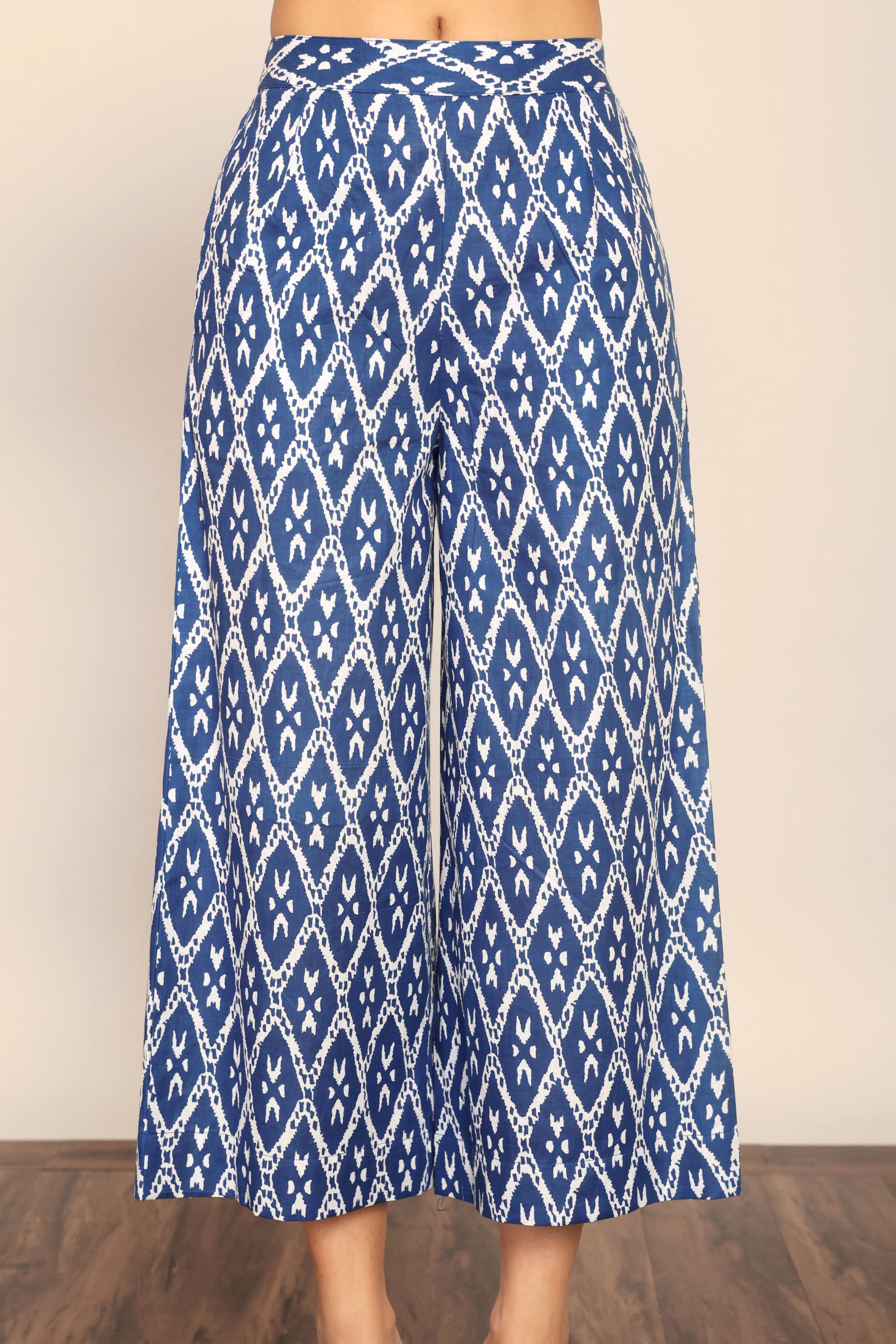 Blue and White Relaxed Pant With 2 Pockets - Kaoribyshreya