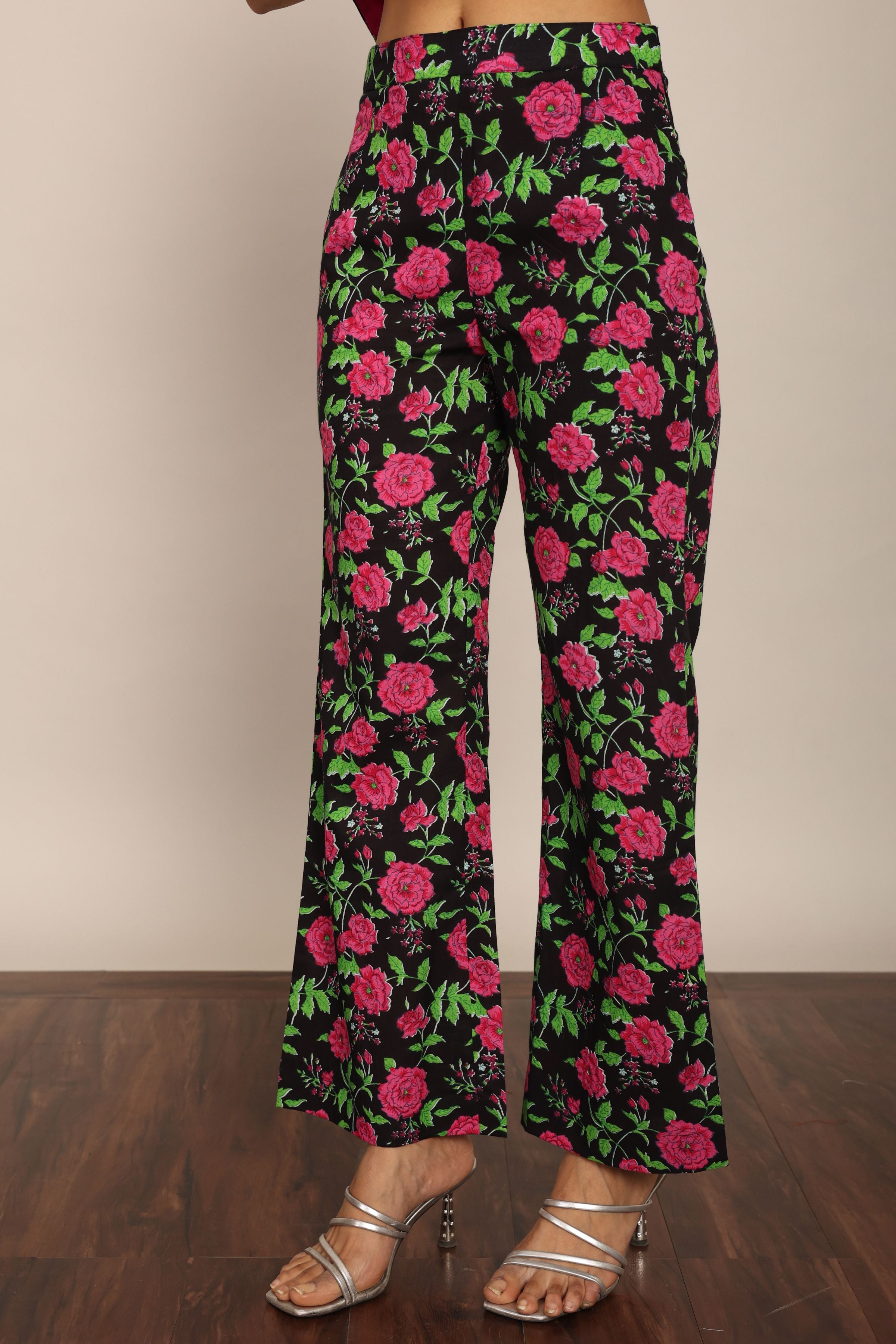 Black Multicolor Floral Printed Relaxed Pant with 2 Pockets - Kaoribyshreya