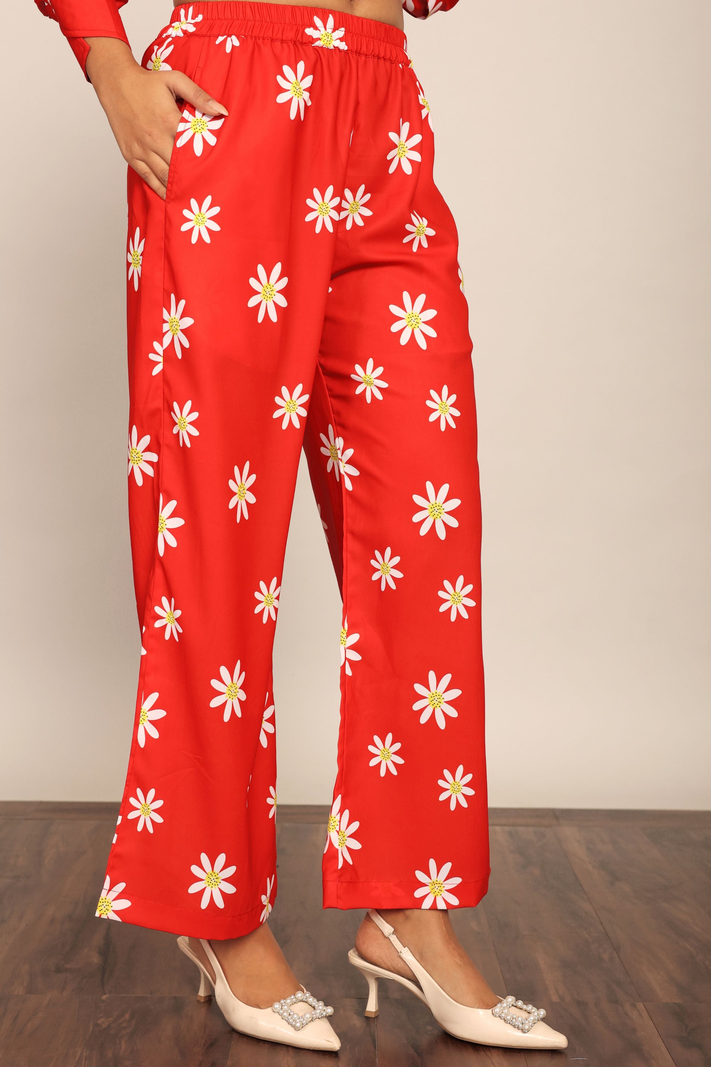 Red and White Floral Print Relaxed Pant with 2 Pockets and Full Elastic Belt - Kaoribyshreya