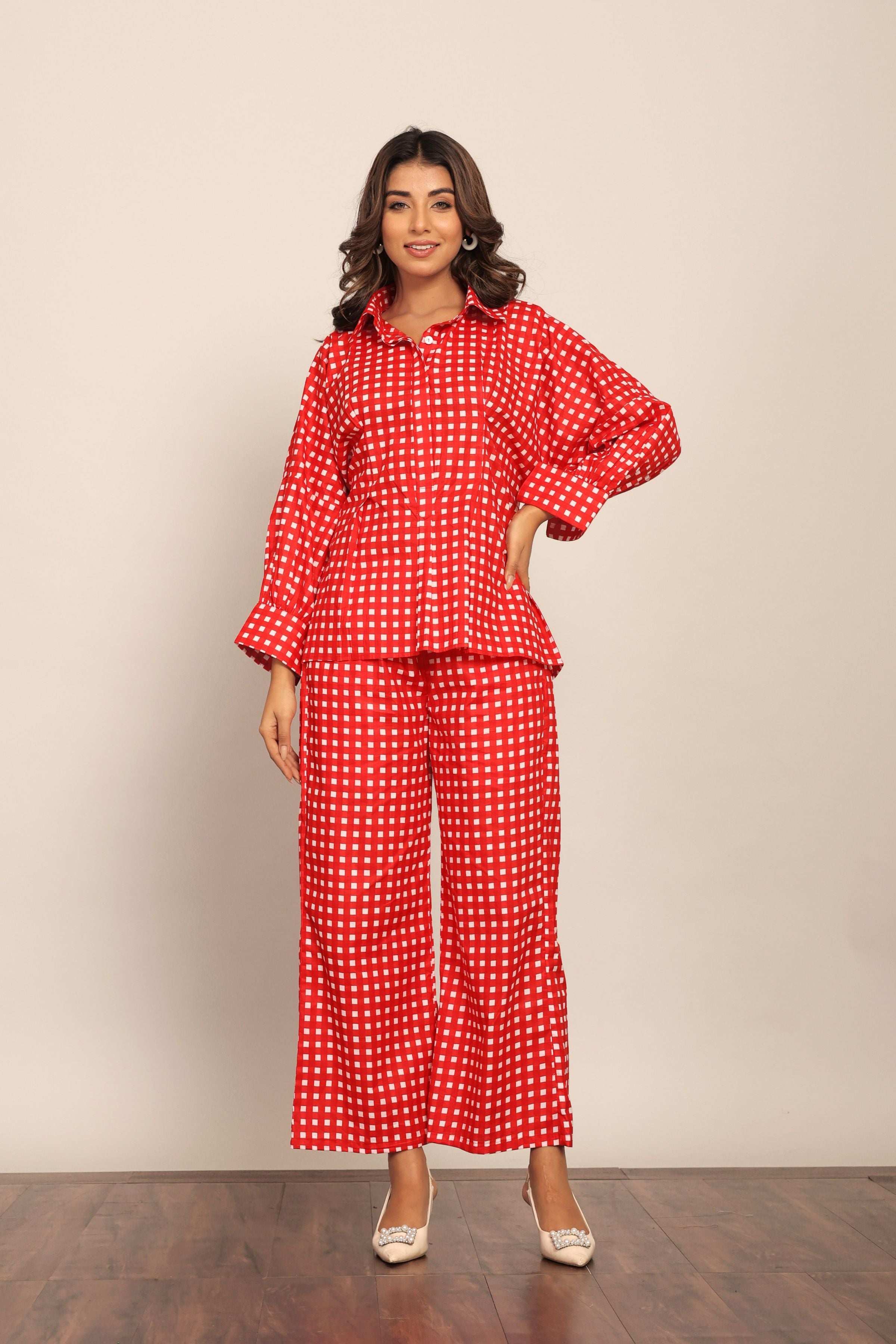 Red Geometric Print Relaxed Pant with 2 Pockets and Full Elastic Belt - Kaoribyshreya