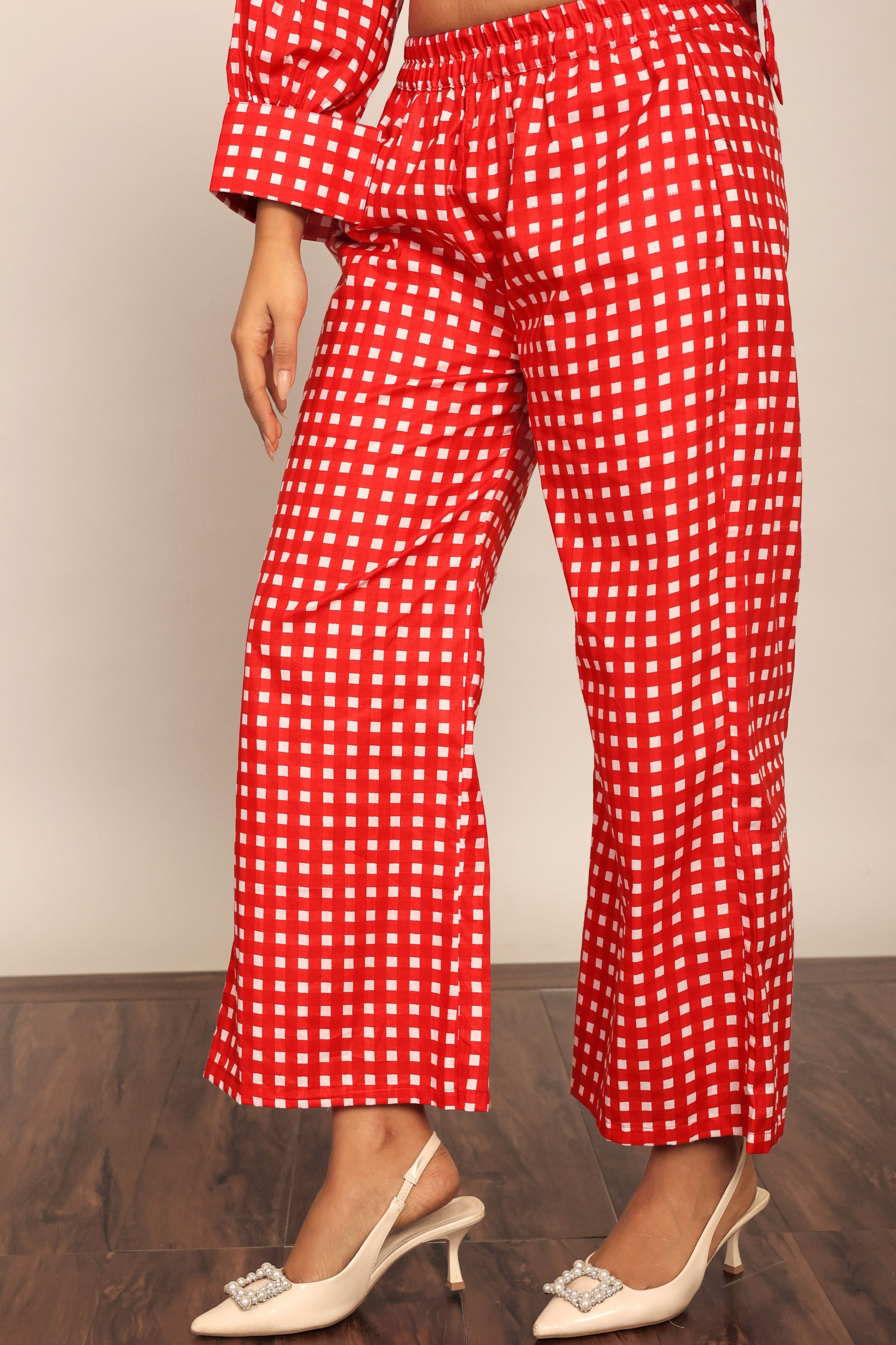 Red Geometric Print Relaxed Pant with 2 Pockets and Full Elastic Belt - Kaoribyshreya