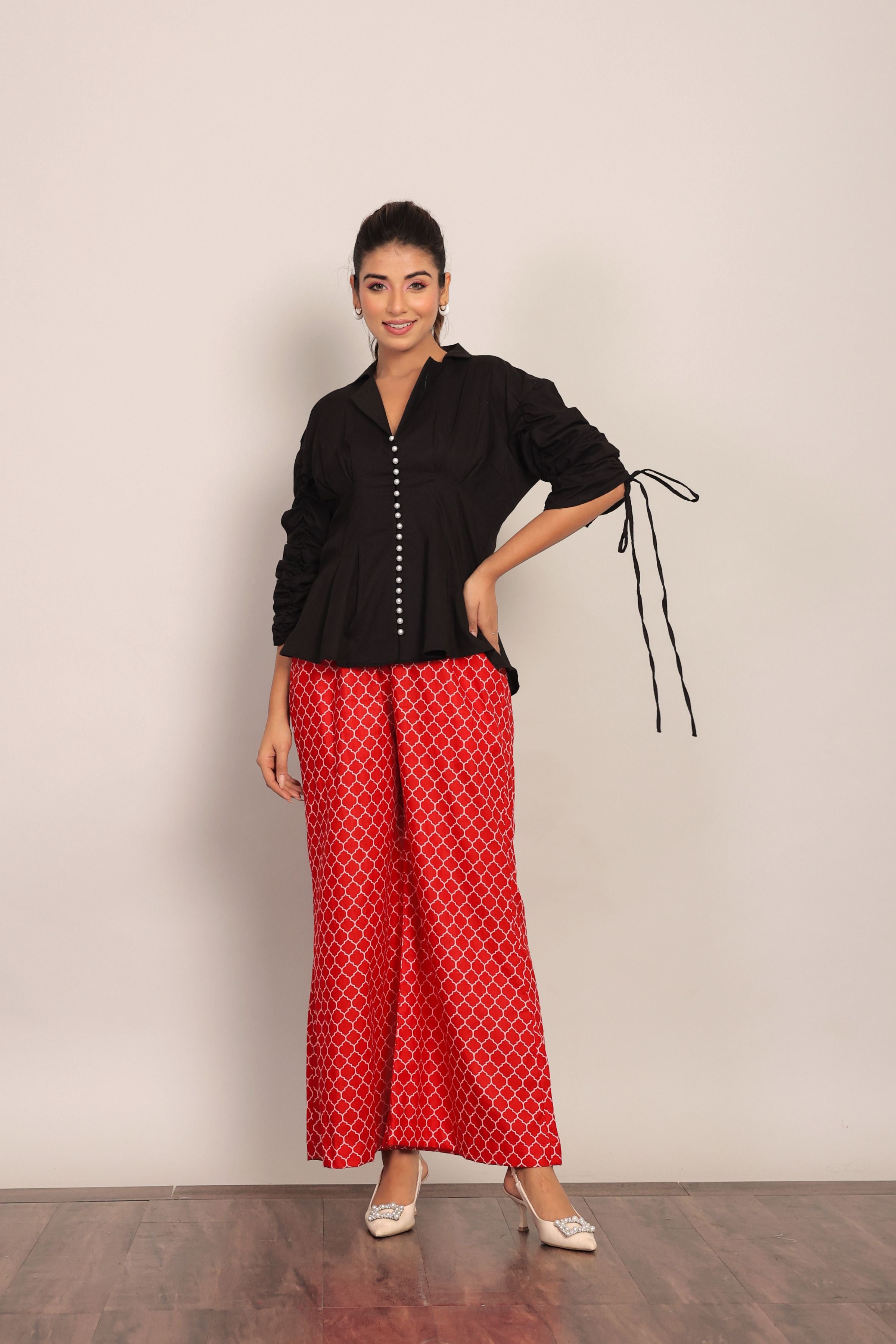 Red Printed Relaxed Pant with 2 Pockets and Full Elastic Belt - Kaoribyshreya
