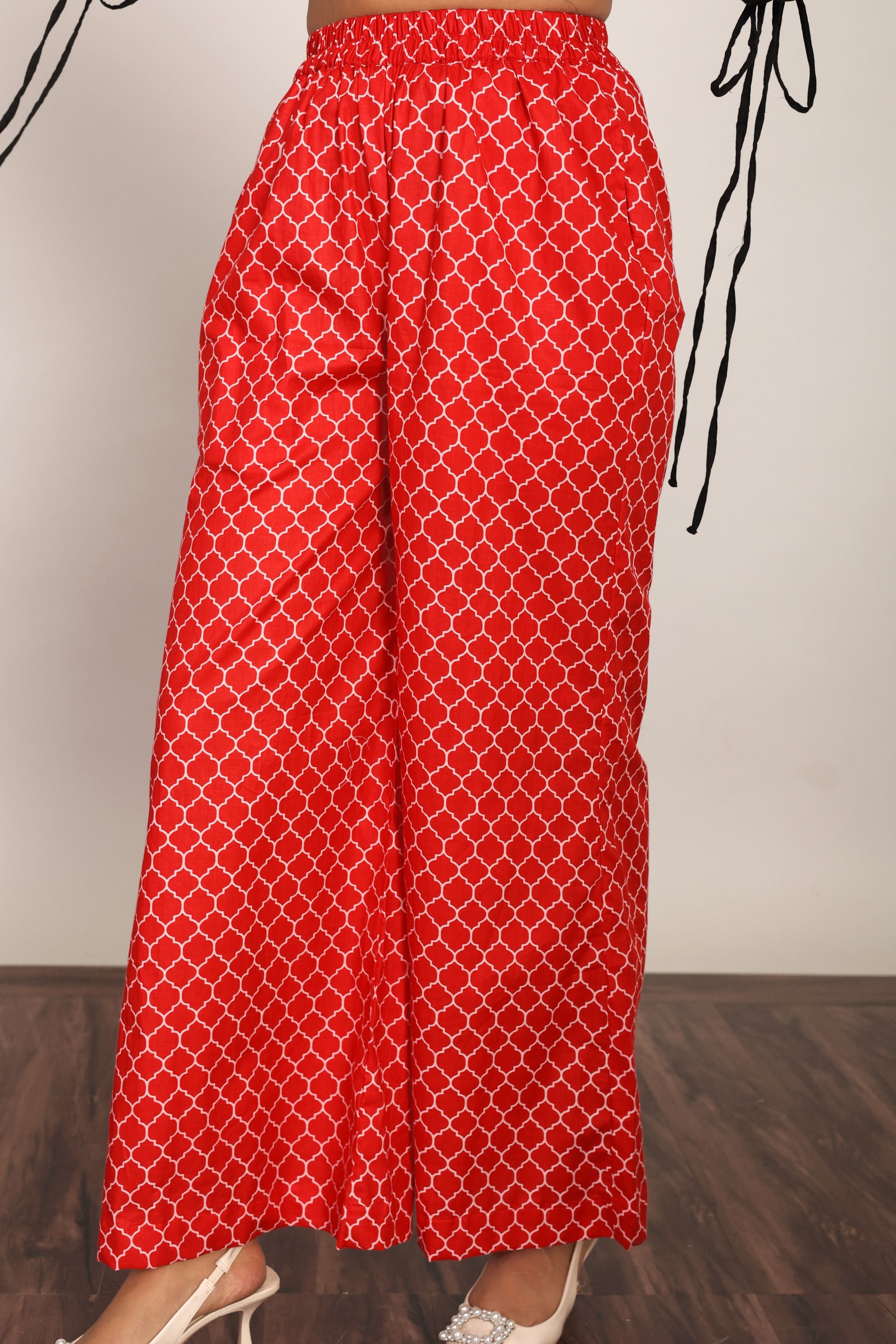 Red Printed Relaxed Pant with 2 Pockets and Full Elastic Belt - Kaoribyshreya