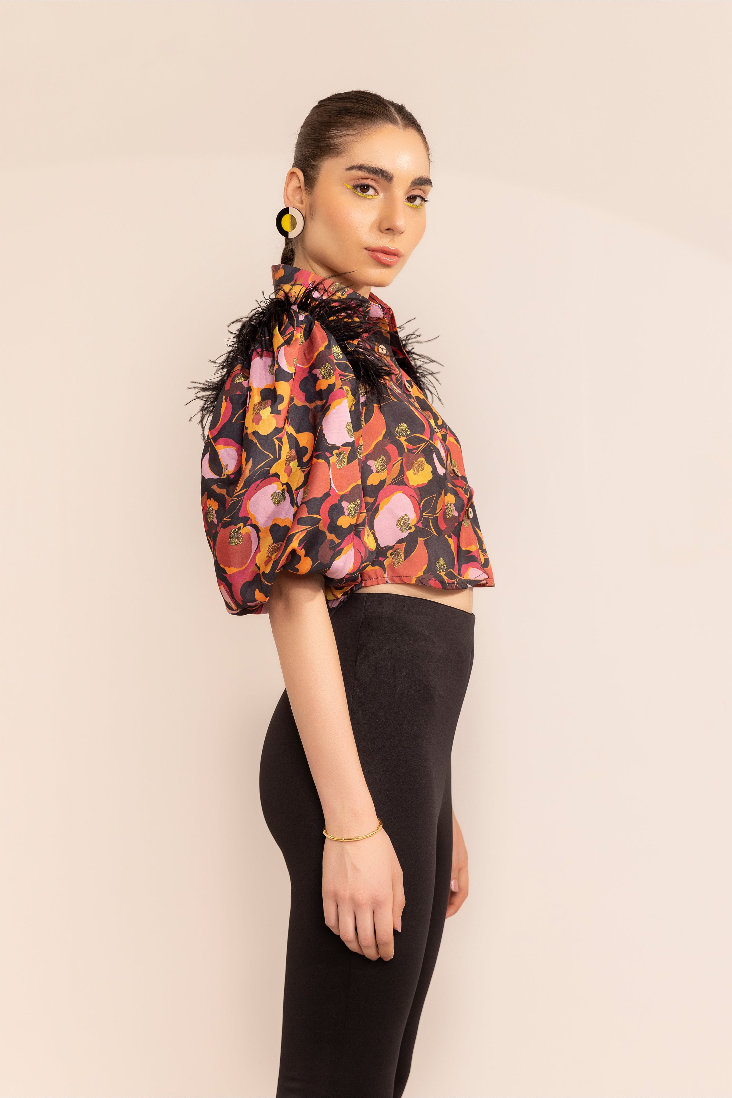Black beauty floral crop shirt