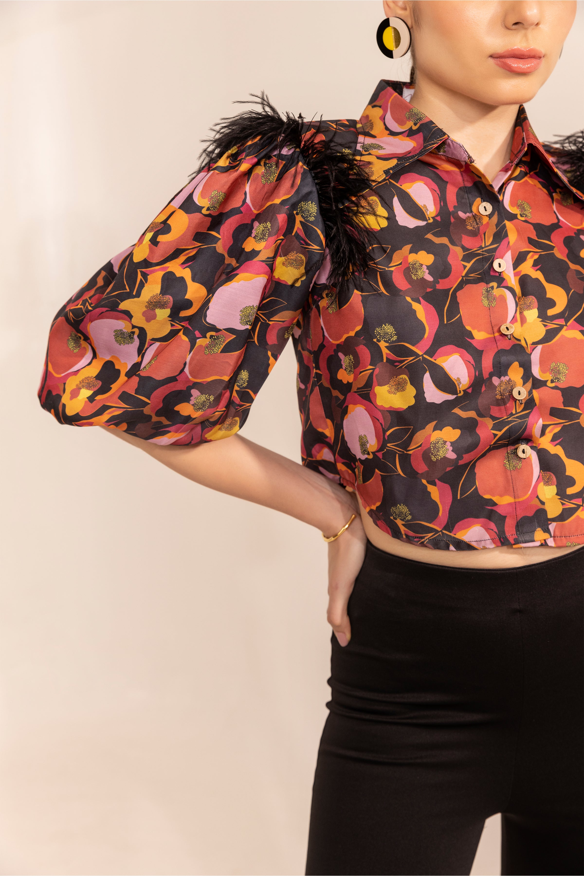 Black beauty floral crop shirt