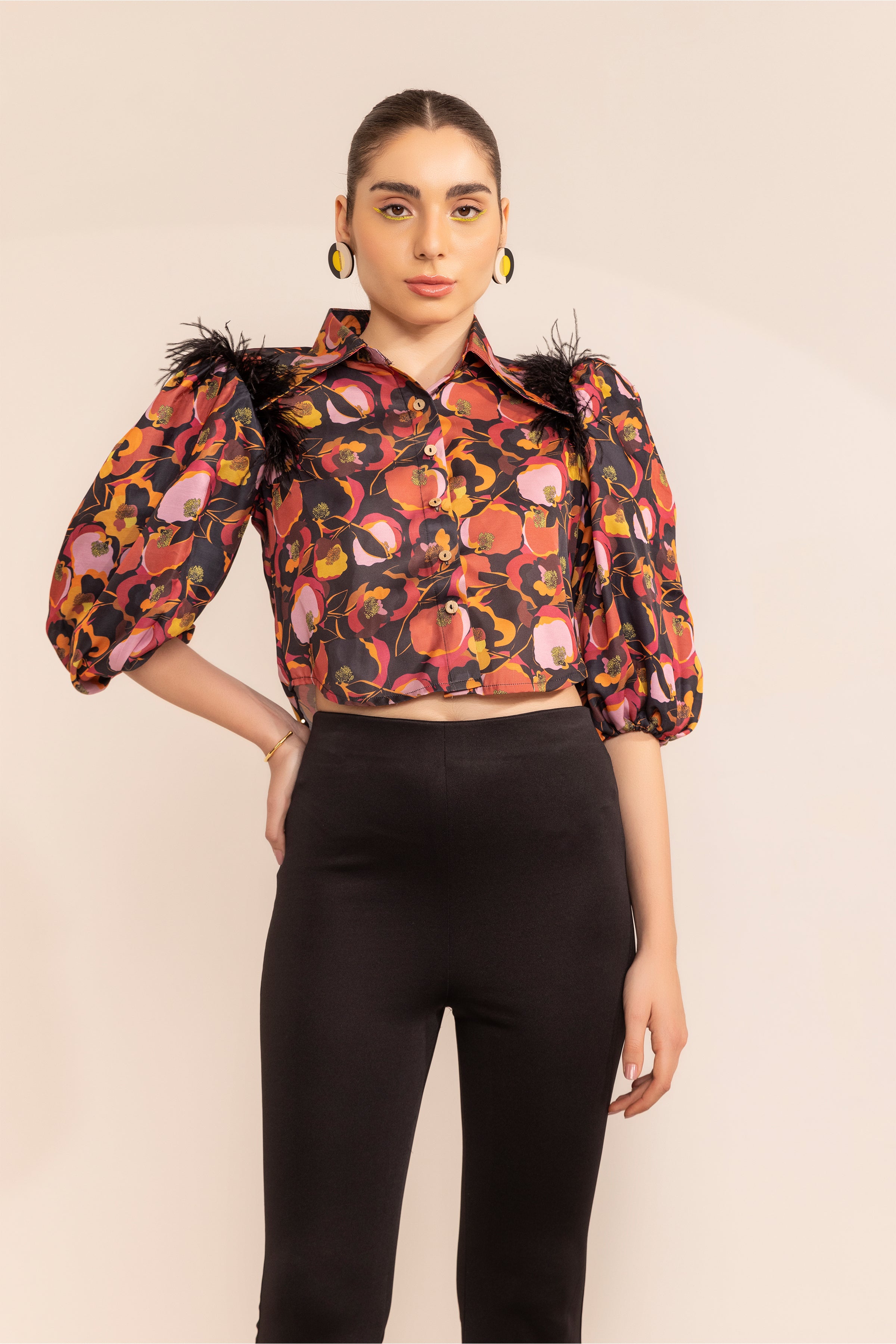 Black beauty floral crop shirt