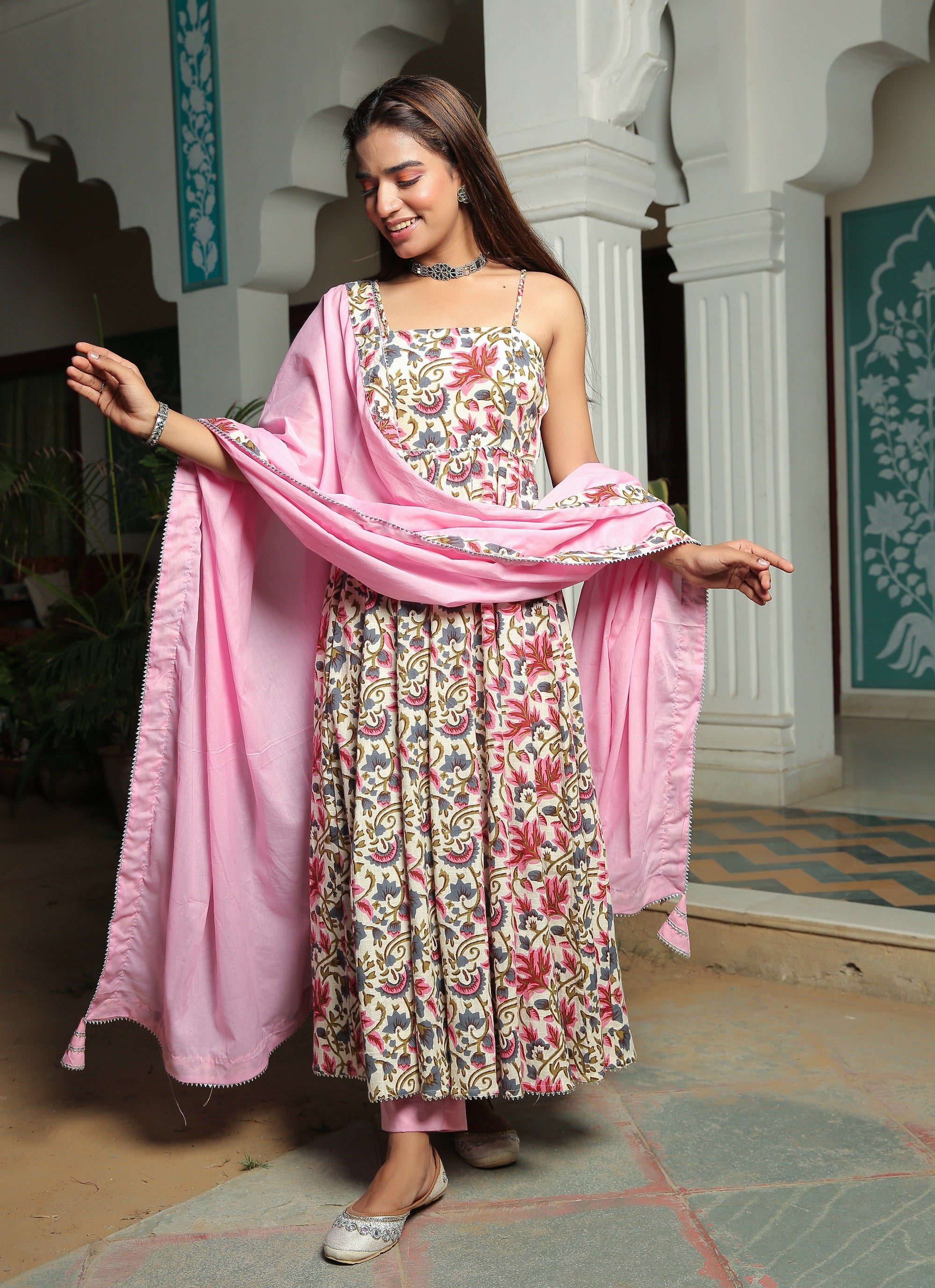 IVORY FLORAL ANARKALI SUIT WITH BABY PINK DUPATTA SET