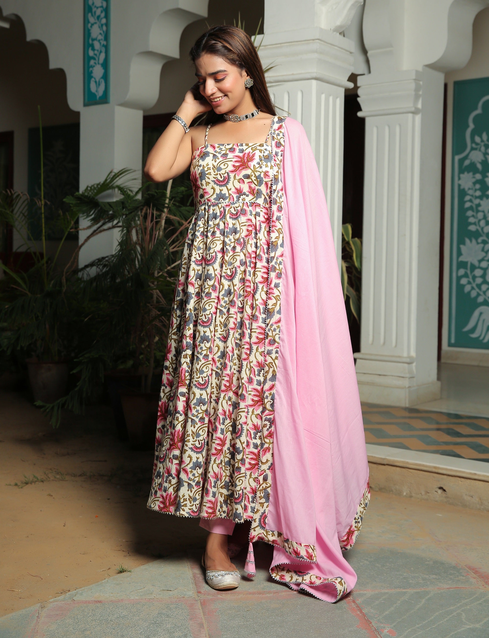 IVORY FLORAL ANARKALI SUIT WITH BABY PINK DUPATTA SET
