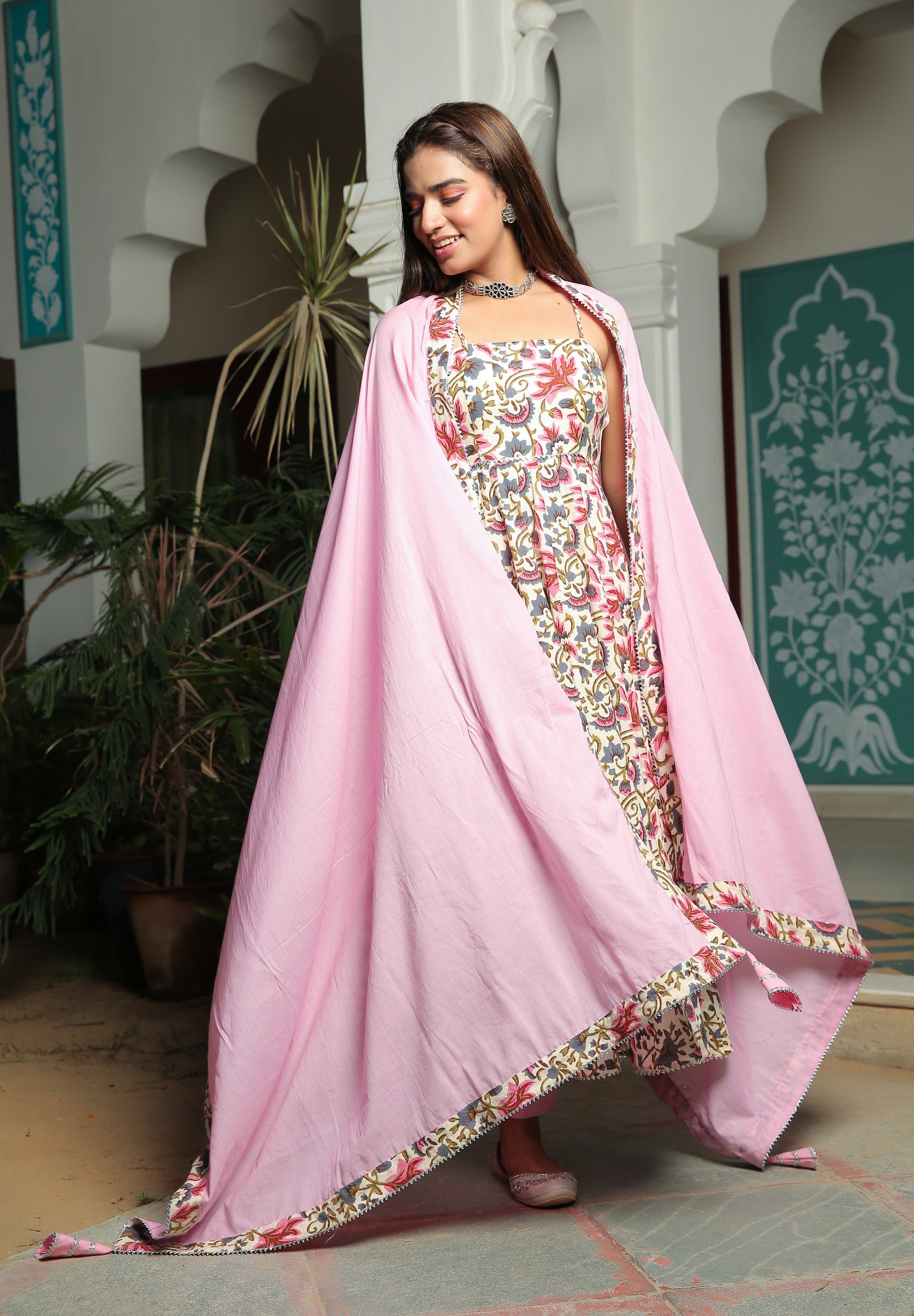 IVORY FLORAL ANARKALI SUIT WITH BABY PINK DUPATTA SET