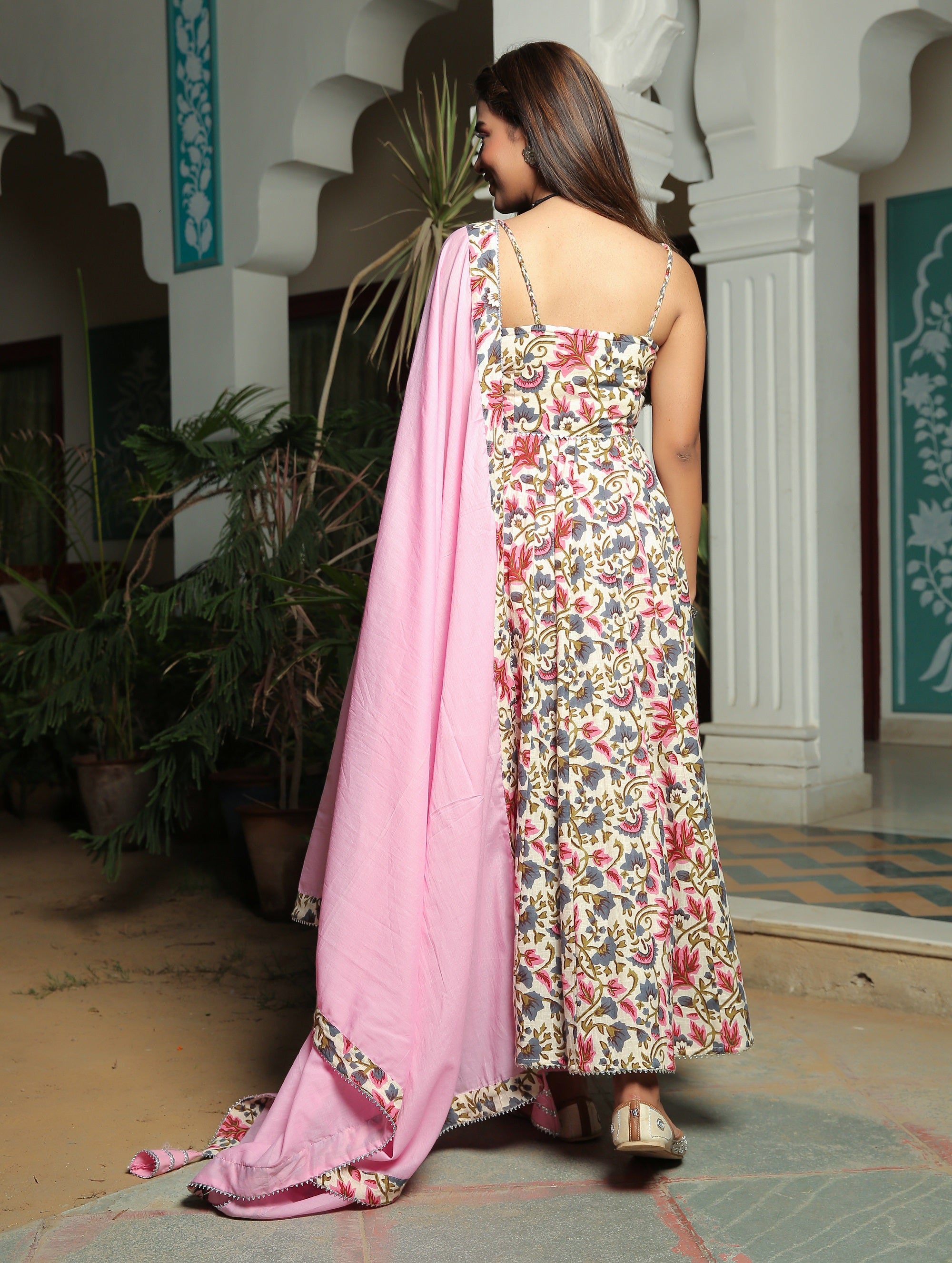 IVORY FLORAL ANARKALI SUIT WITH BABY PINK DUPATTA SET