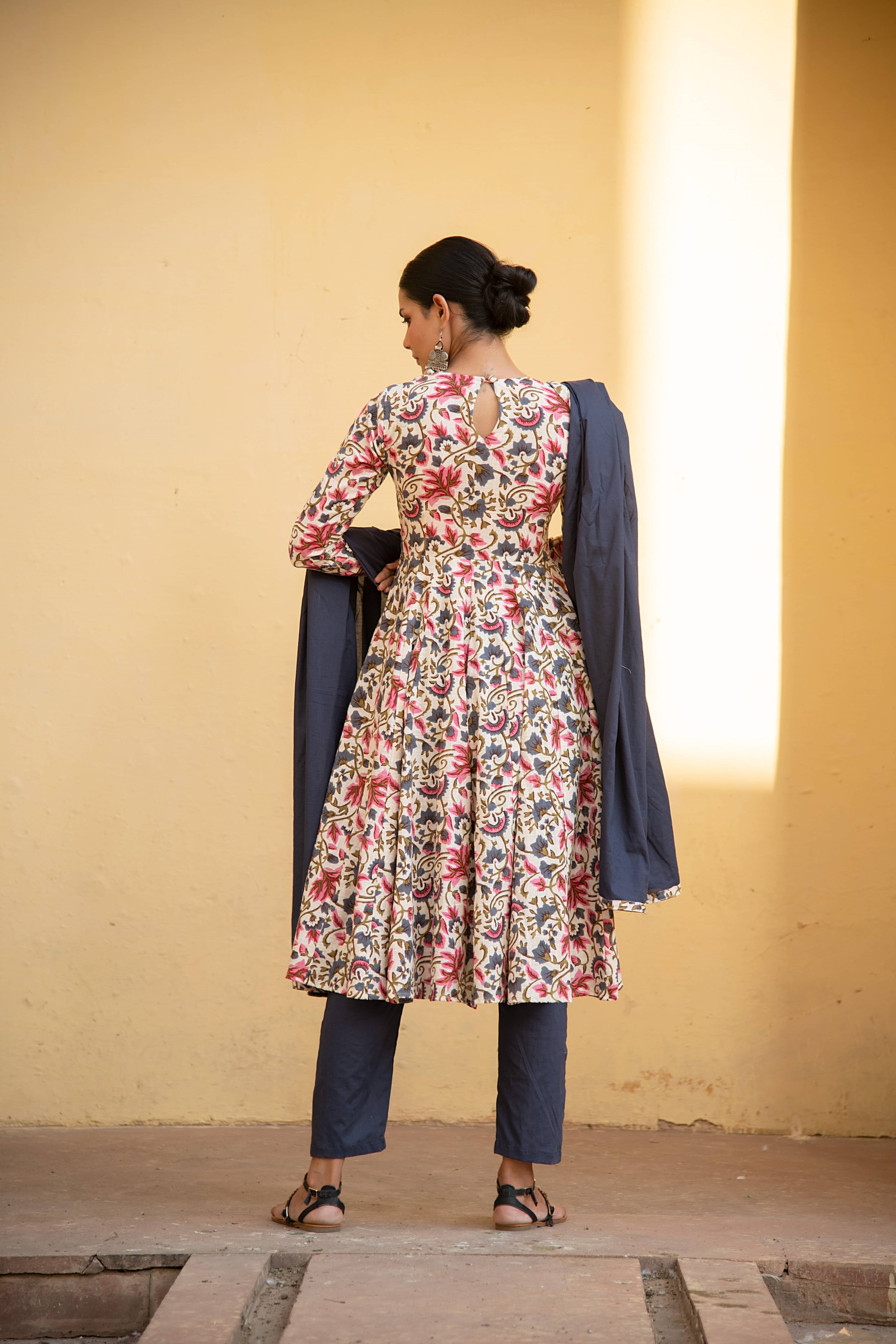 Ivory Floral Print Anarkali Suit Set Paired With Blue Pansy Dupatta
